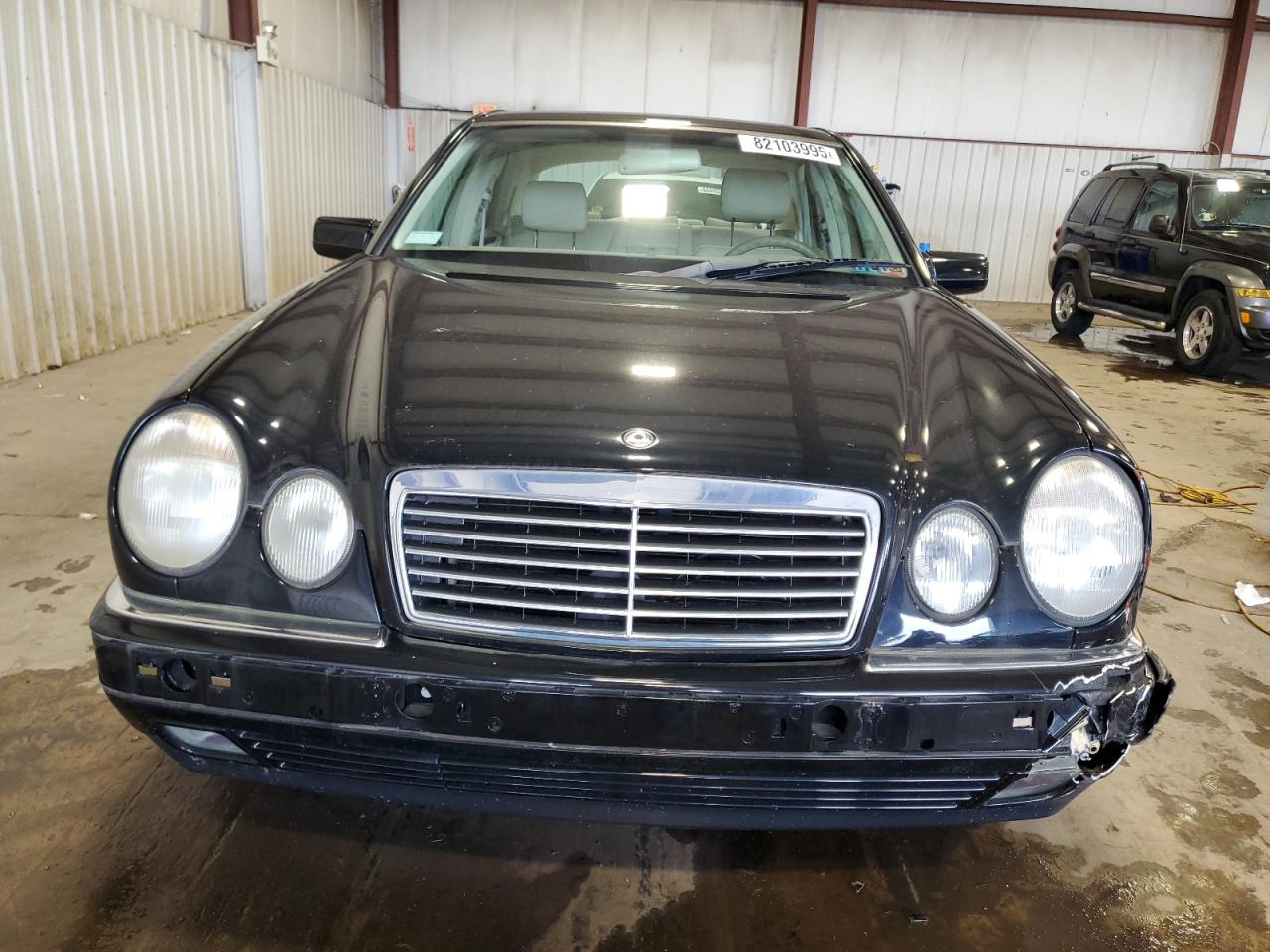 1999 Mercedes-benz E 320 Black vin: WDBJF65H5XA925347