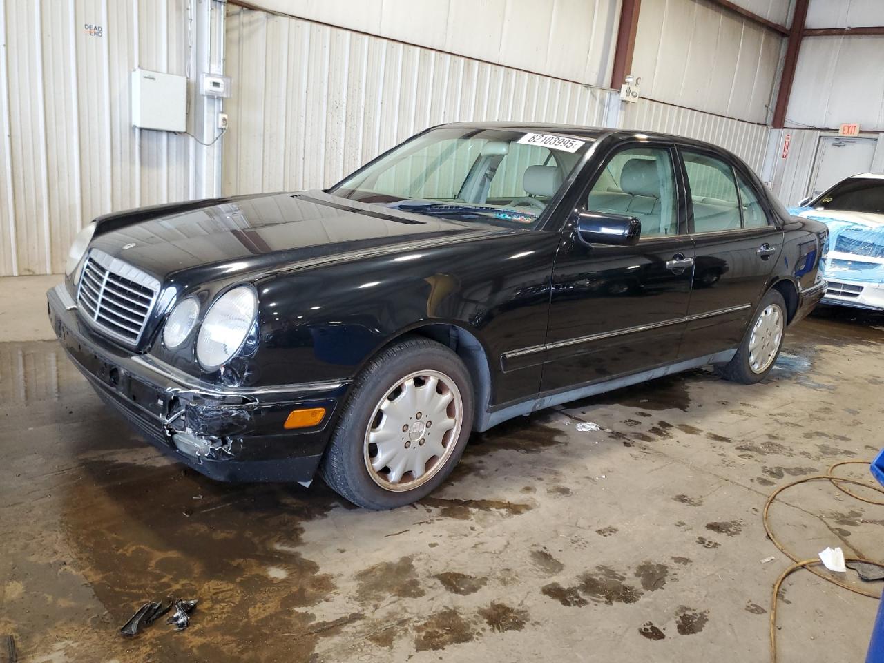 1999 Mercedes-benz E 320 Black vin: WDBJF65H5XA925347