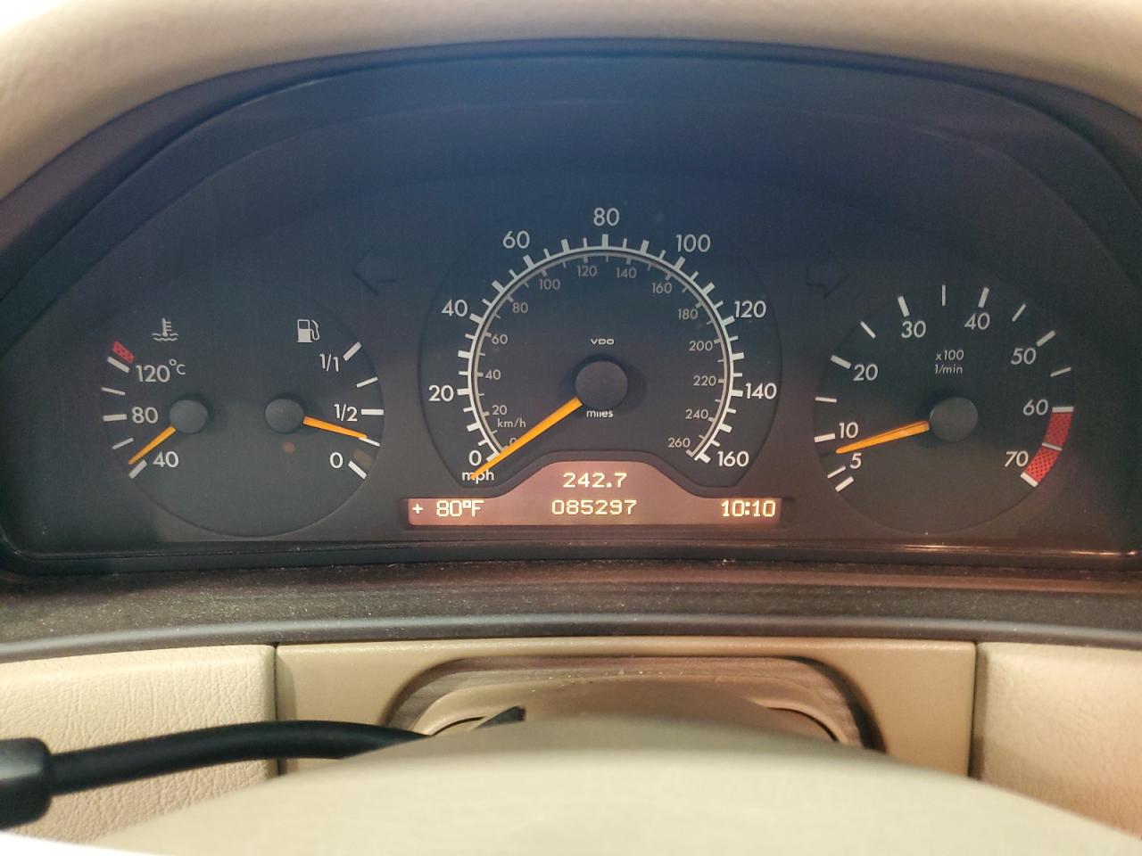 1999 Mercedes-benz E 320 Black vin: WDBJF65H5XA925347