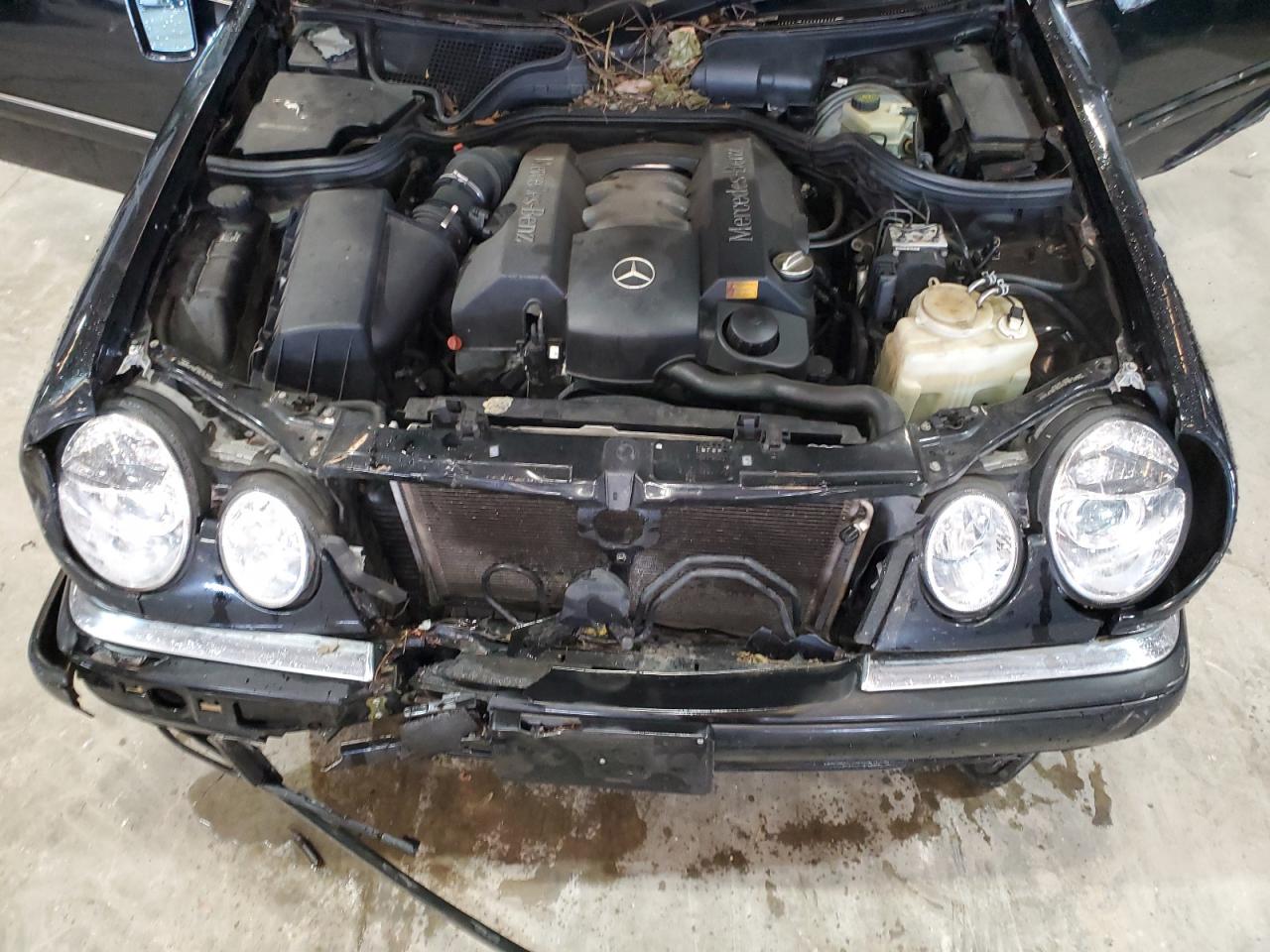 1999 Mercedes-benz E 320 Черный vin: WDBJF65H7XA810832