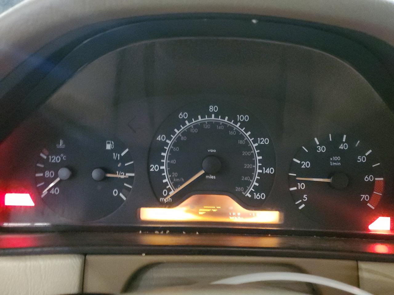 1999 Mercedes-benz E 320 Черный vin: WDBJF65H7XA810832