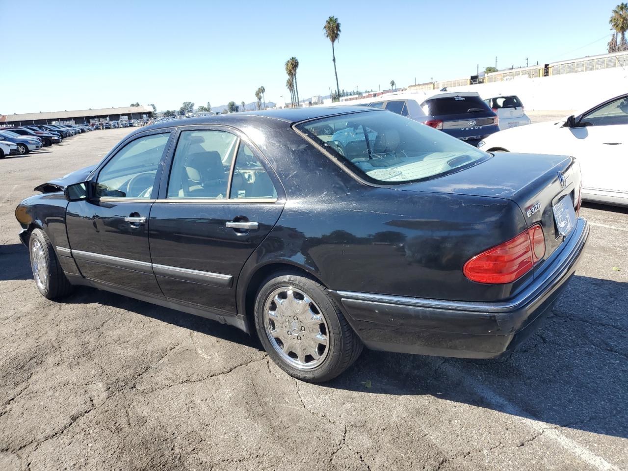 1999 Mercedes-benz E 320 Black vin: WDBJF65H7XA834807