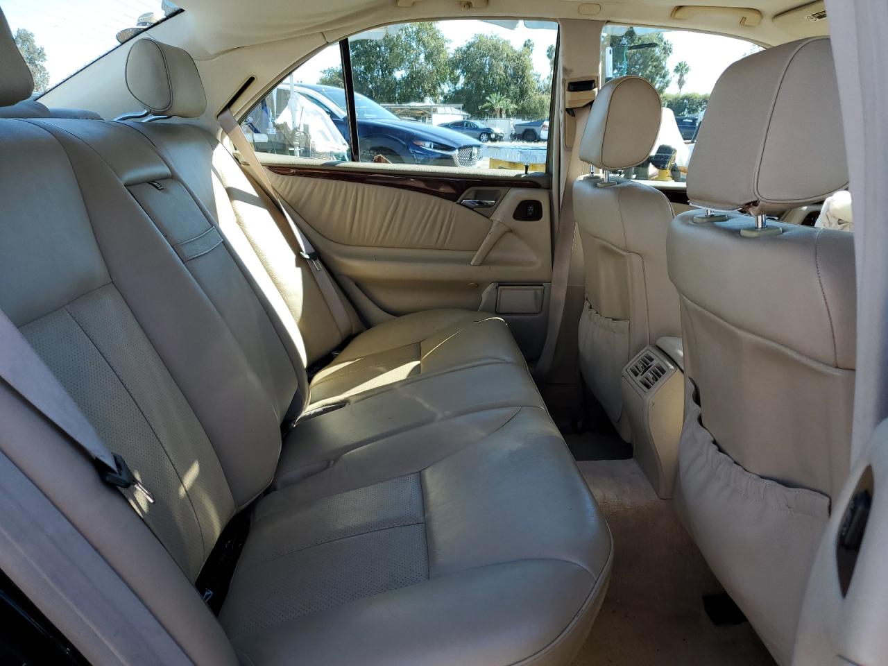 1999 Mercedes-benz E 320 Black vin: WDBJF65H7XA834807