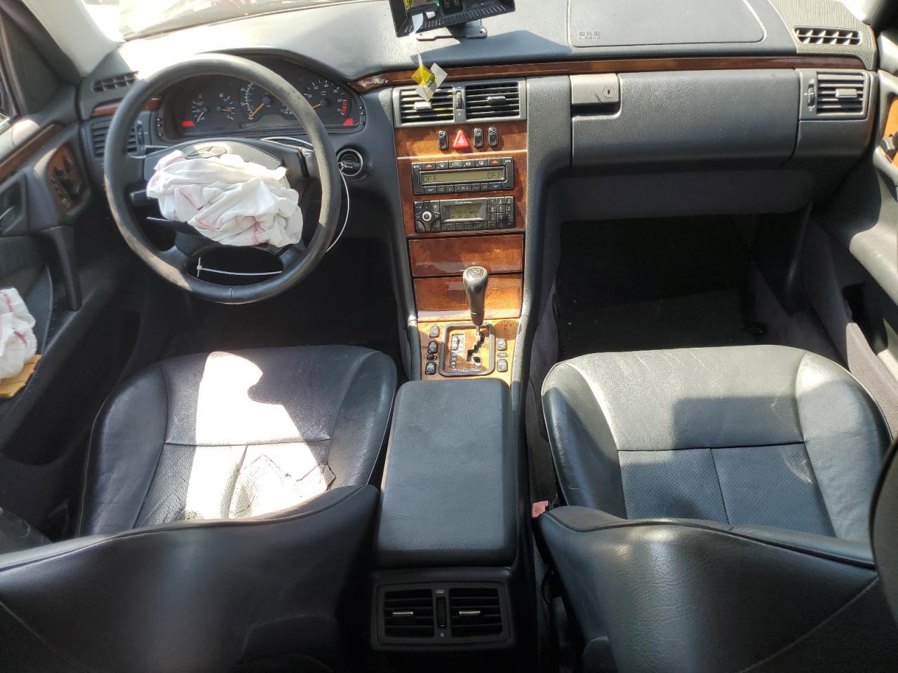 1999 Mercedes-benz E 320 Черный vin: WDBJF65H7XA900885