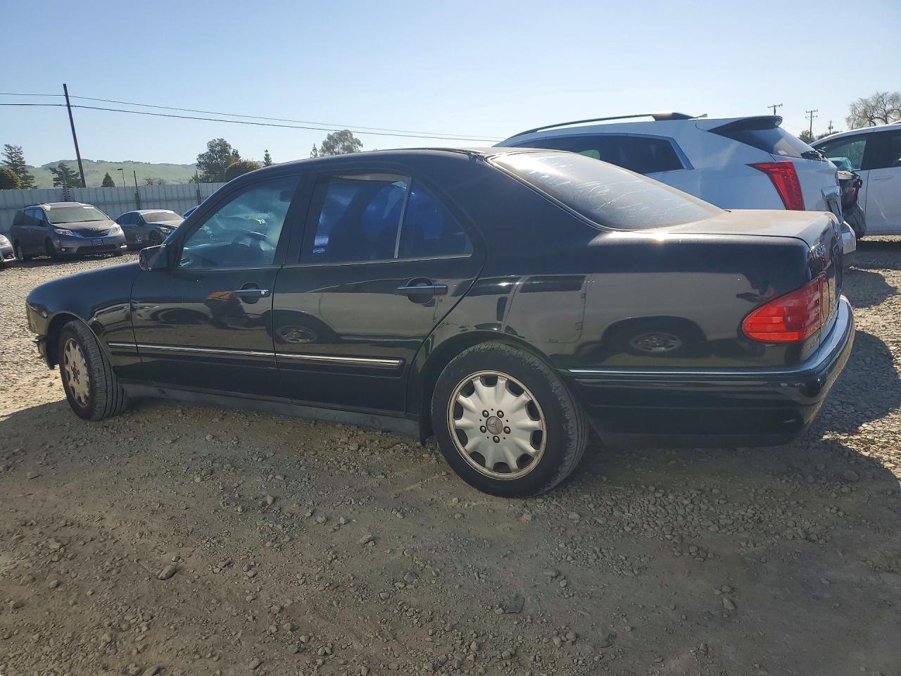 1999 Mercedes-benz E 320 Черный vin: WDBJF65H9XA774982