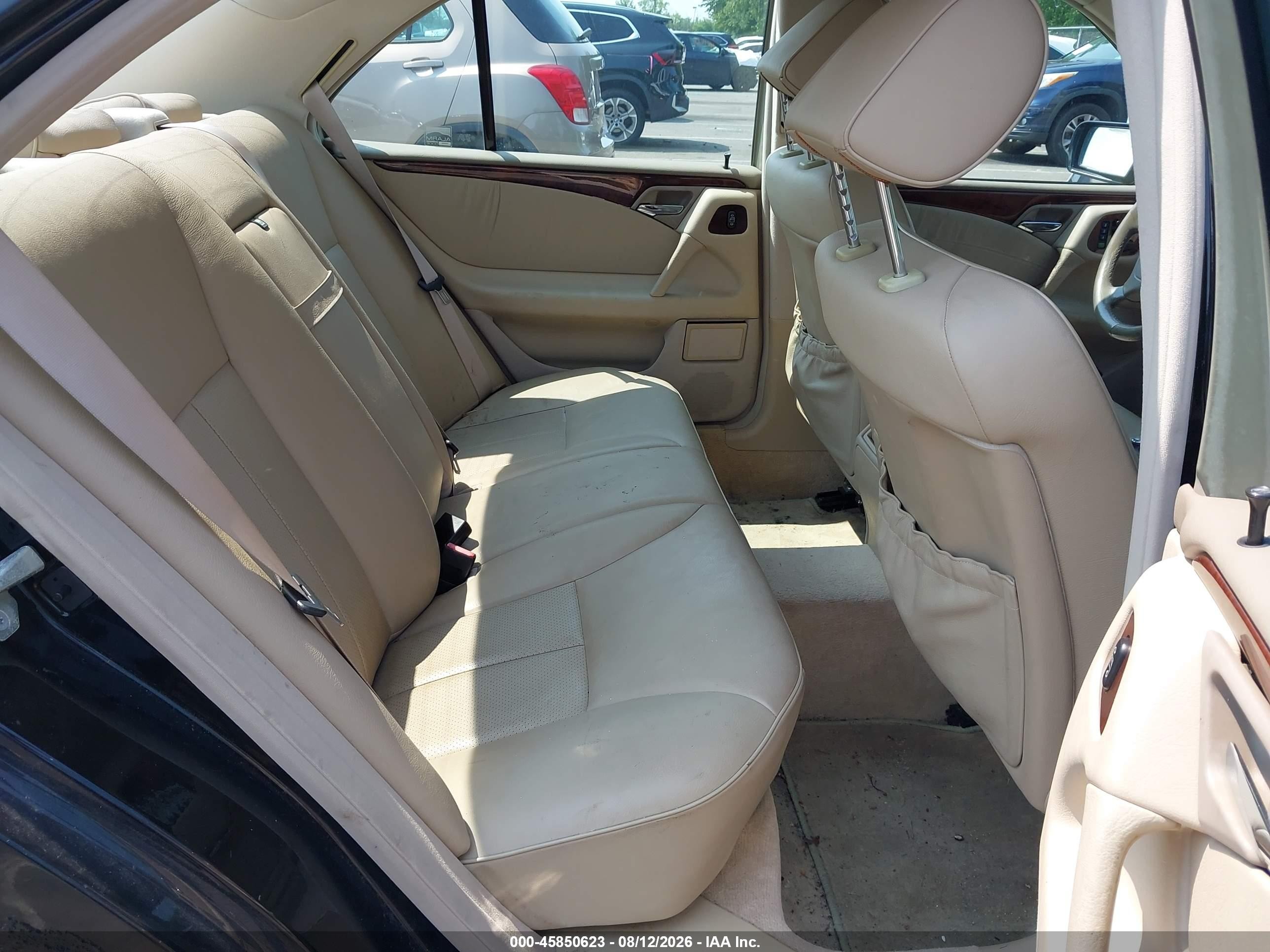 1999 Mercedes-benz E 320   Black vin: WDBJF65H9XA864858