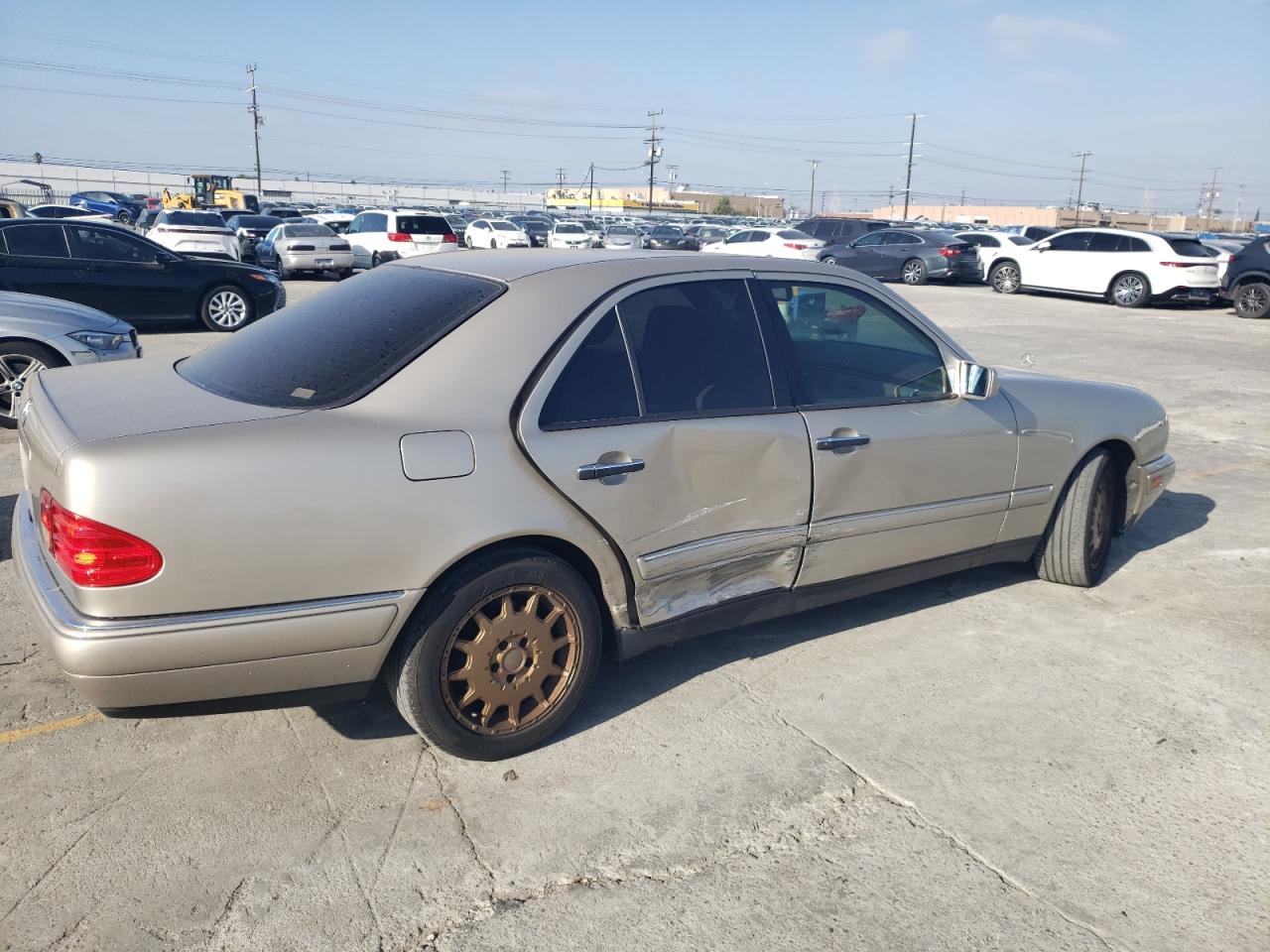 1999 Mercedes-benz E 320 Silver vin: WDBJF65H9XA874886