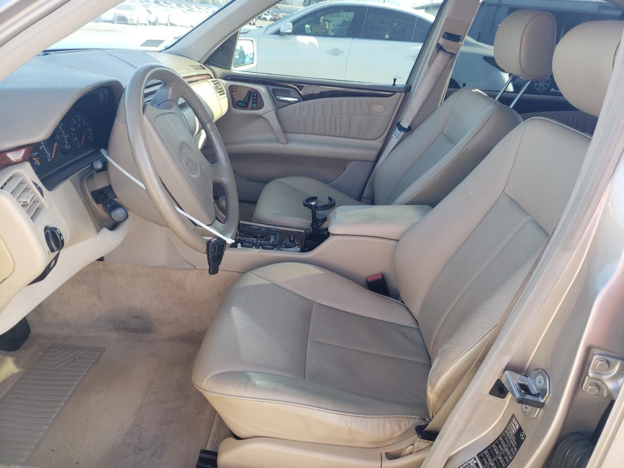 1999 Mercedes-benz E 320 Silver vin: WDBJF65H9XA874886