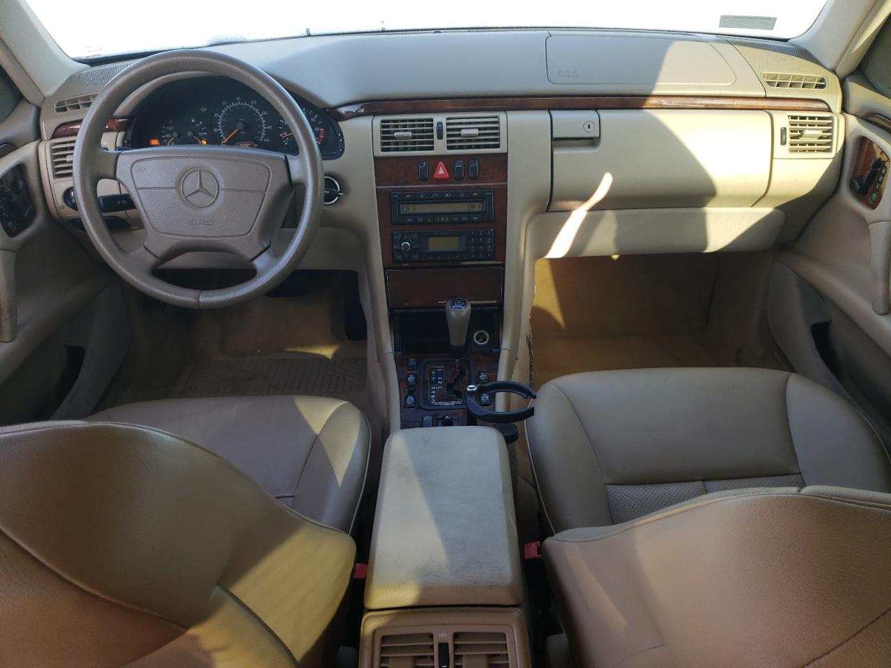 1999 Mercedes-benz E 320 Silver vin: WDBJF65H9XA874886