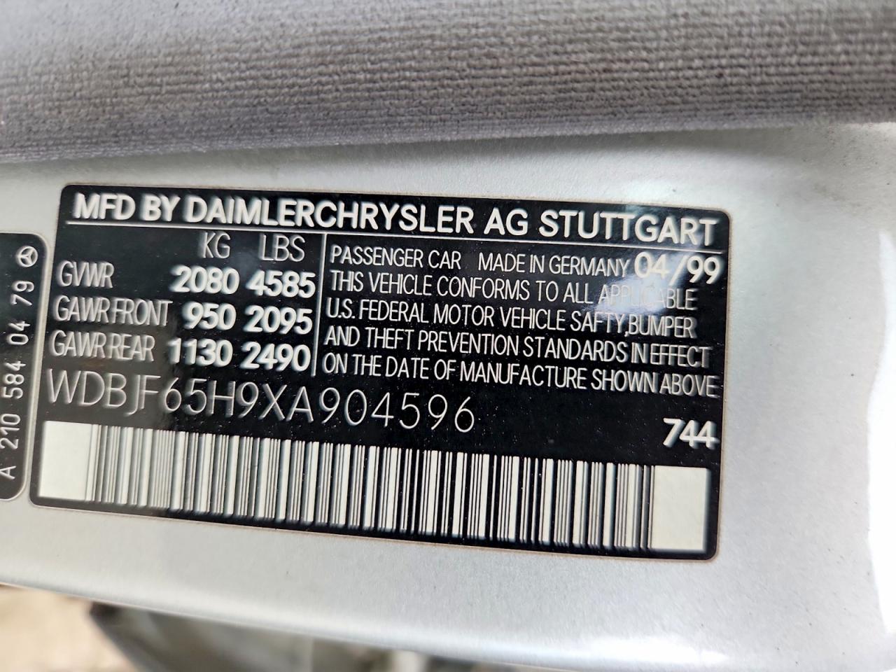 1999 Mercedes-benz E 320 Silver vin: WDBJF65H9XA904596