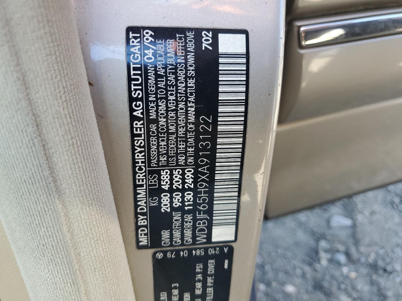 1999 Mercedes-benz E 320 Gold vin: WDBJF65H9XA913122
