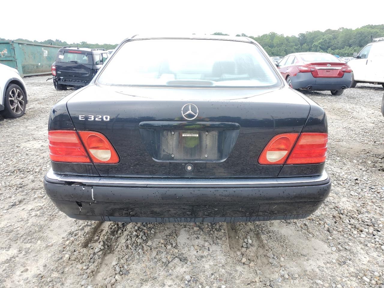 1999 Mercedes-benz E 320 Black vin: WDBJF65H9XA917140