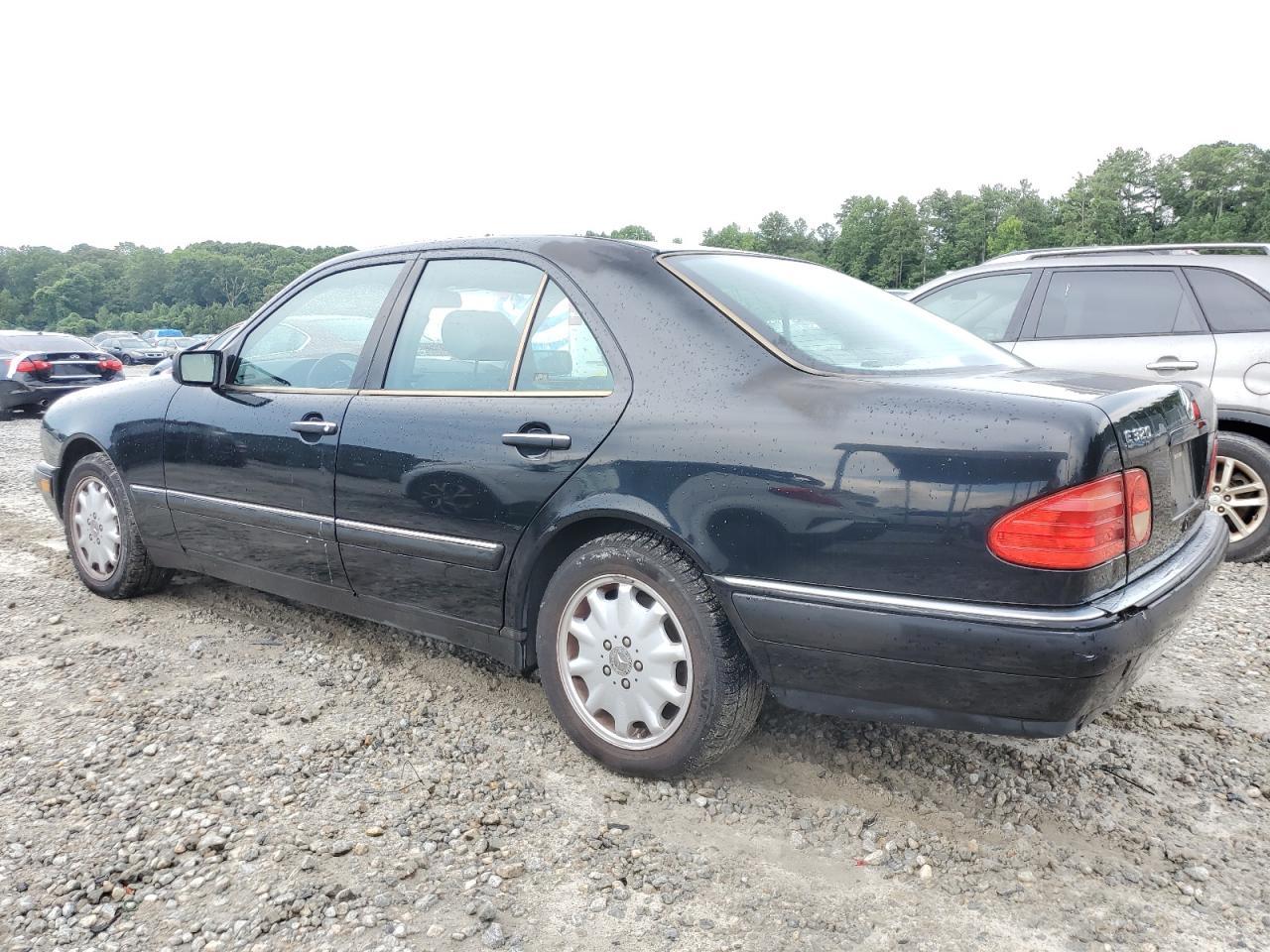 1999 Mercedes-benz E 320 Black vin: WDBJF65H9XA917140