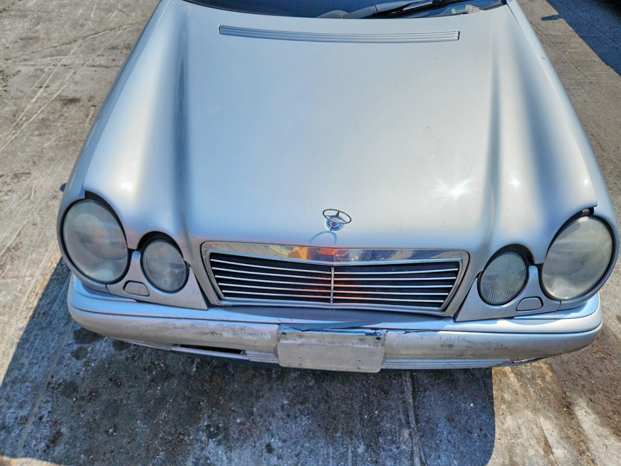 1999 Mercedes-benz E 320 Silver vin: WDBJF65HXXA918247