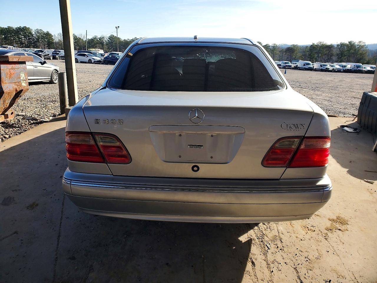 2001 Mercedes-benz E 320 Silver vin: WDBJF65J01B262662