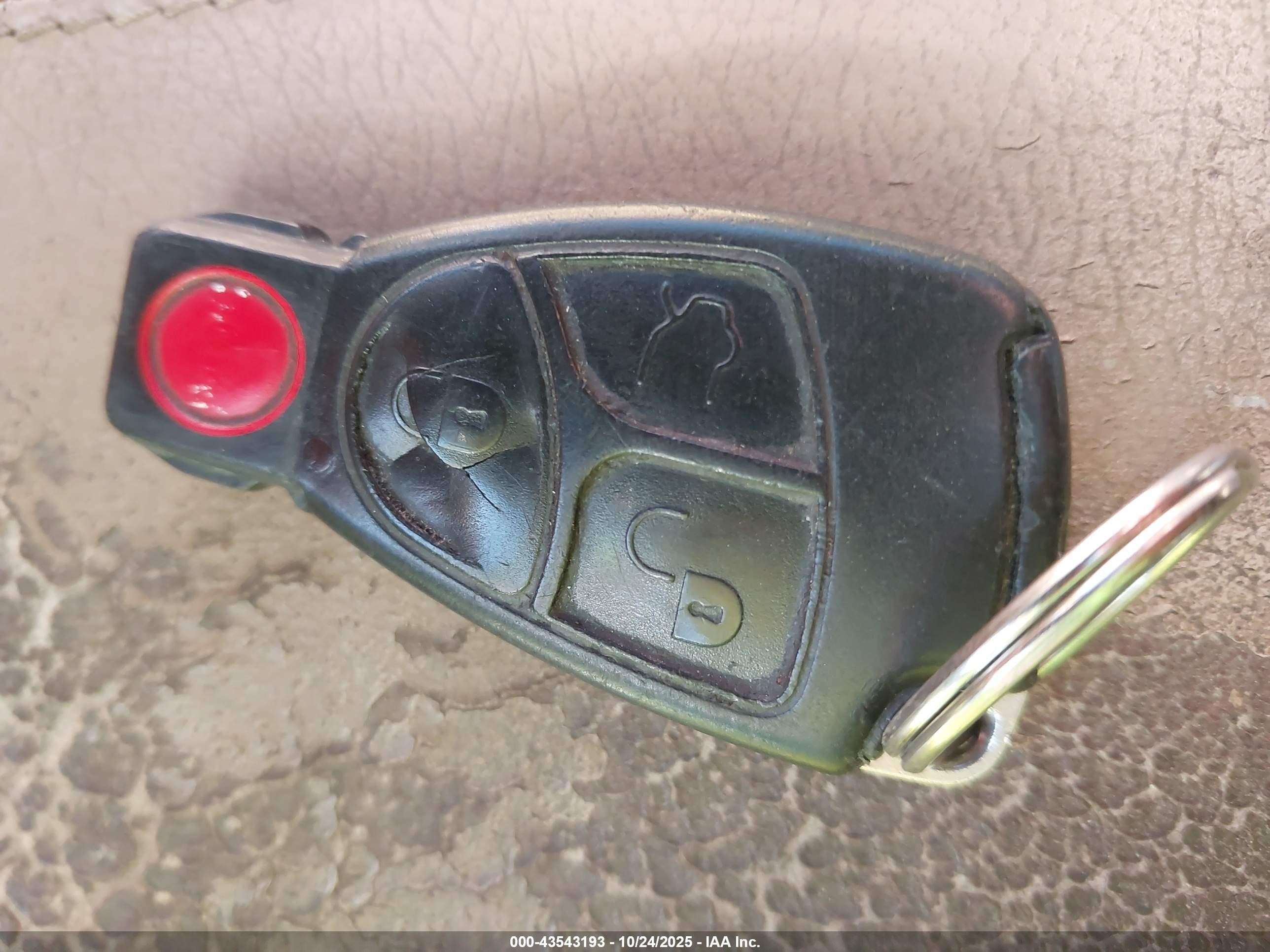 2000 Mercedes-benz E 320 Gold vin: WDBJF65J0YB061239