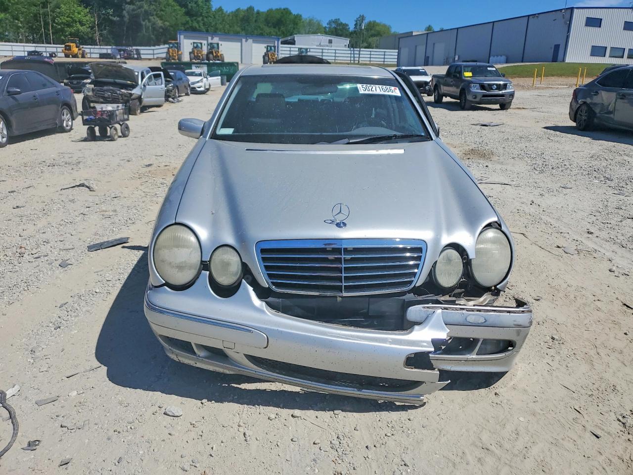 2000 Mercedes-benz E 320 Silver vin: WDBJF65J0YB094192