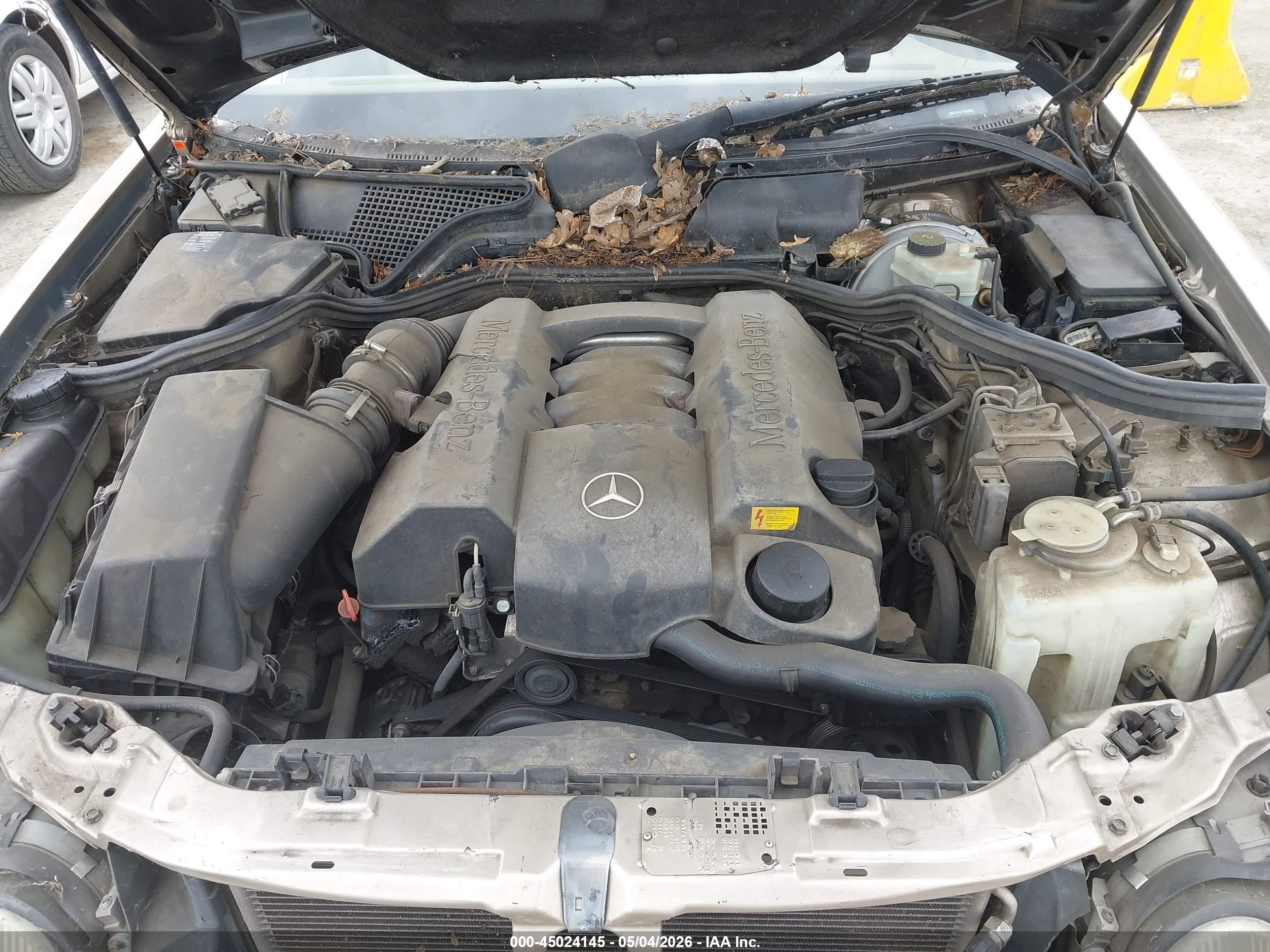 2001 Mercedes-benz E 320   Бежевый vin: WDBJF65J11B268521