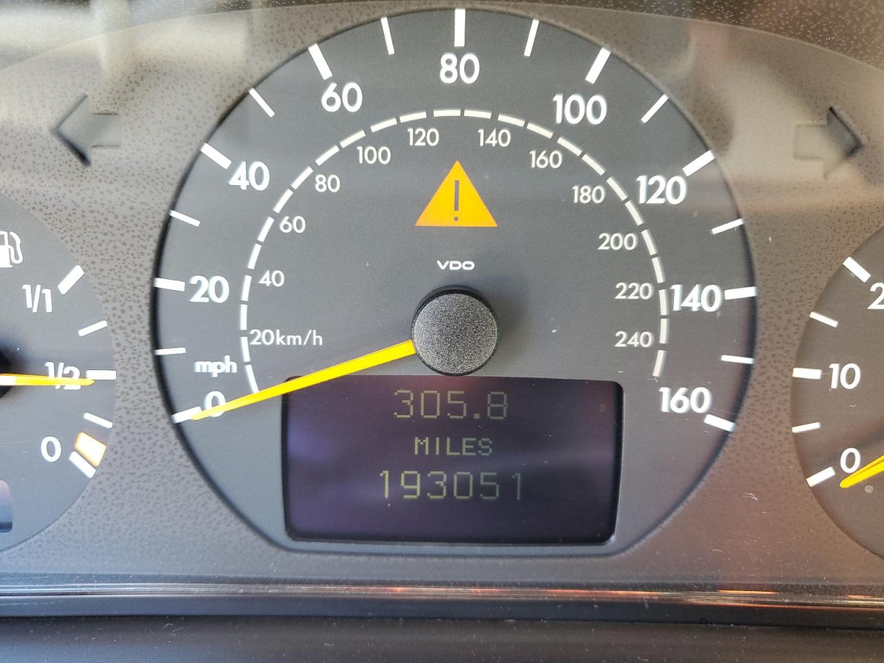2002 Mercedes-benz E 320 Gray vin: WDBJF65J12B457350