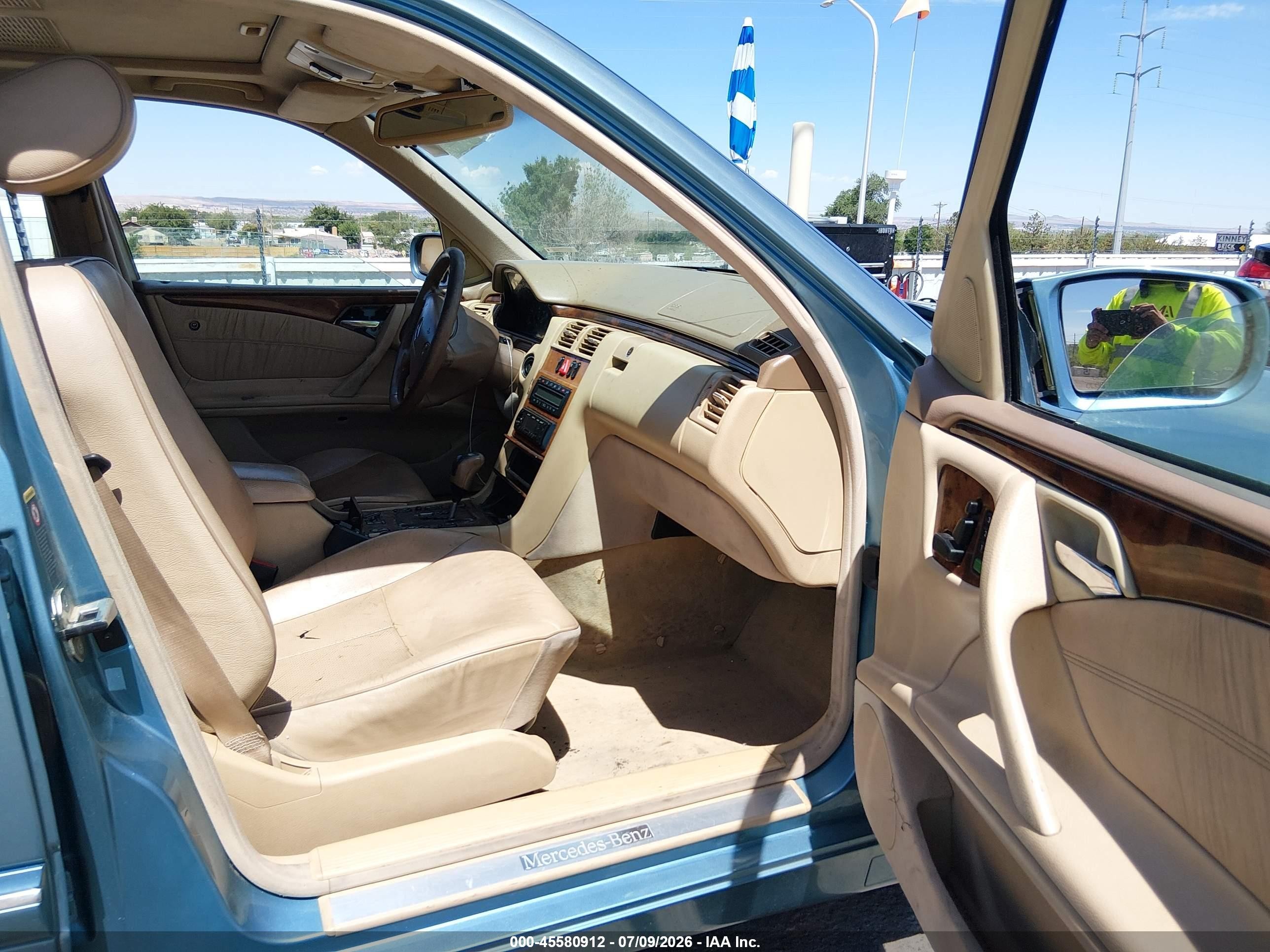 2002 Mercedes-benz E 320 Special Edition Blue vin: WDBJF65J12B484466