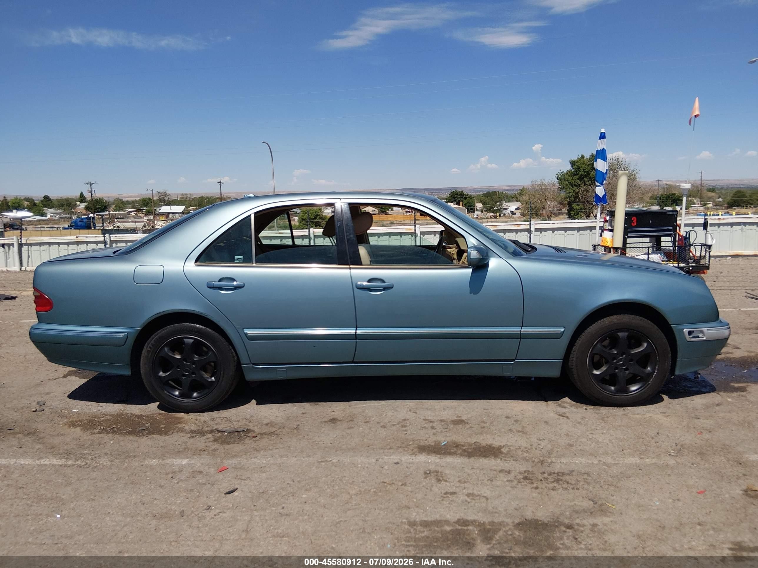 2002 Mercedes-benz E 320 Special Edition Blue vin: WDBJF65J12B484466