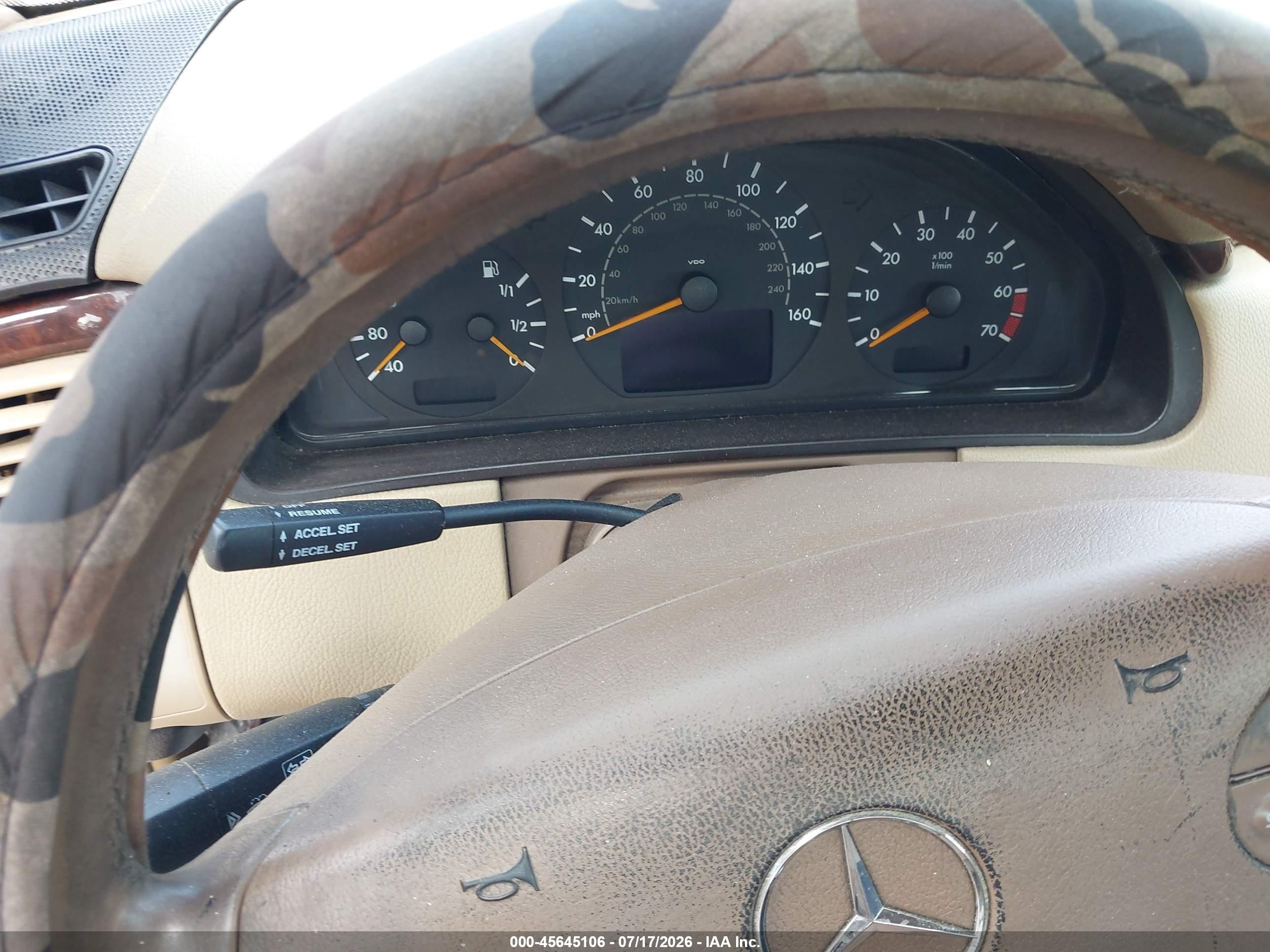 2000 Mercedes-benz E 320 Белый vin: WDBJF65J1YB161947