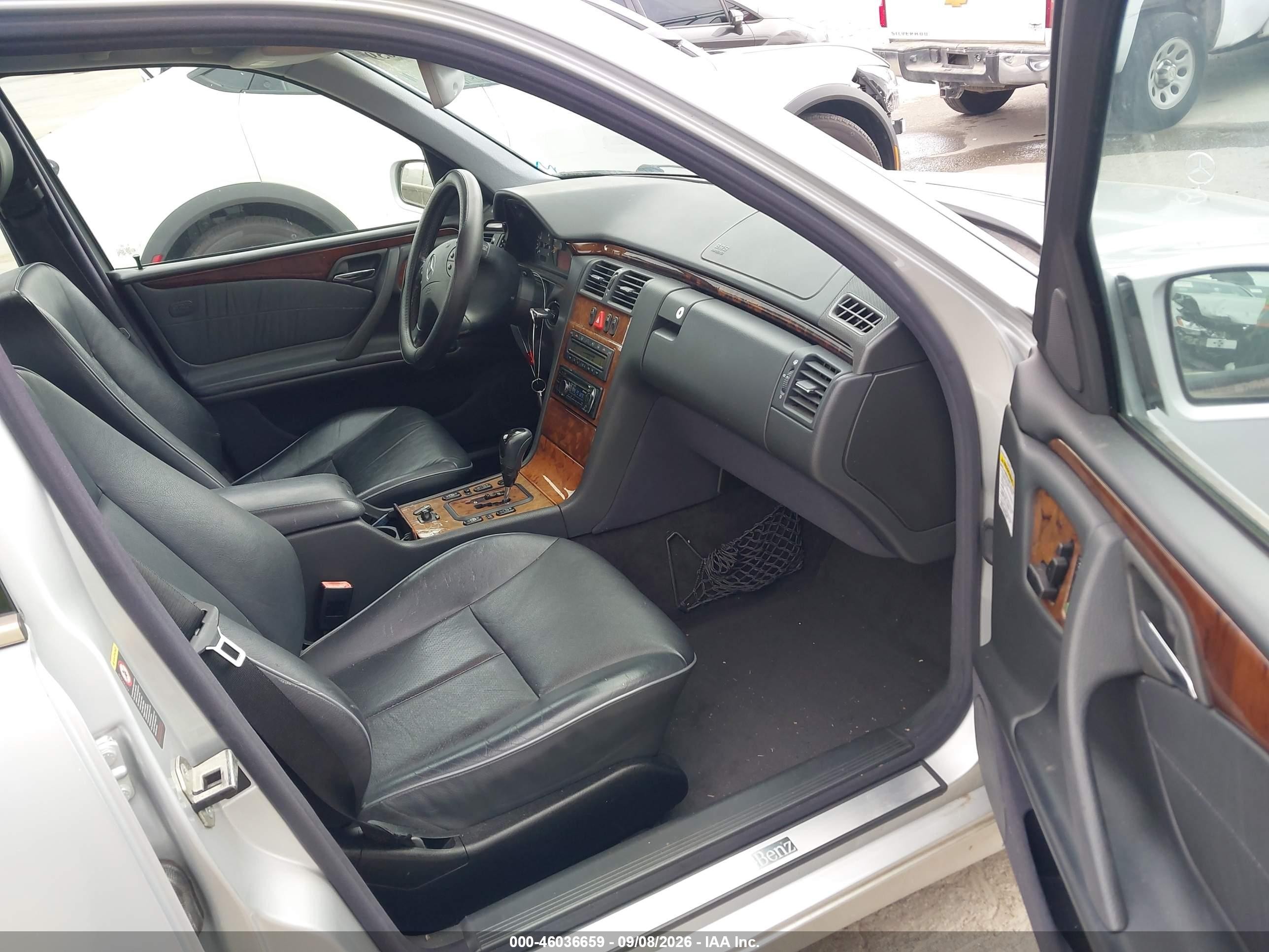 2002 Mercedes-benz E 320 Special Edition Silver vin: WDBJF65J22B440265