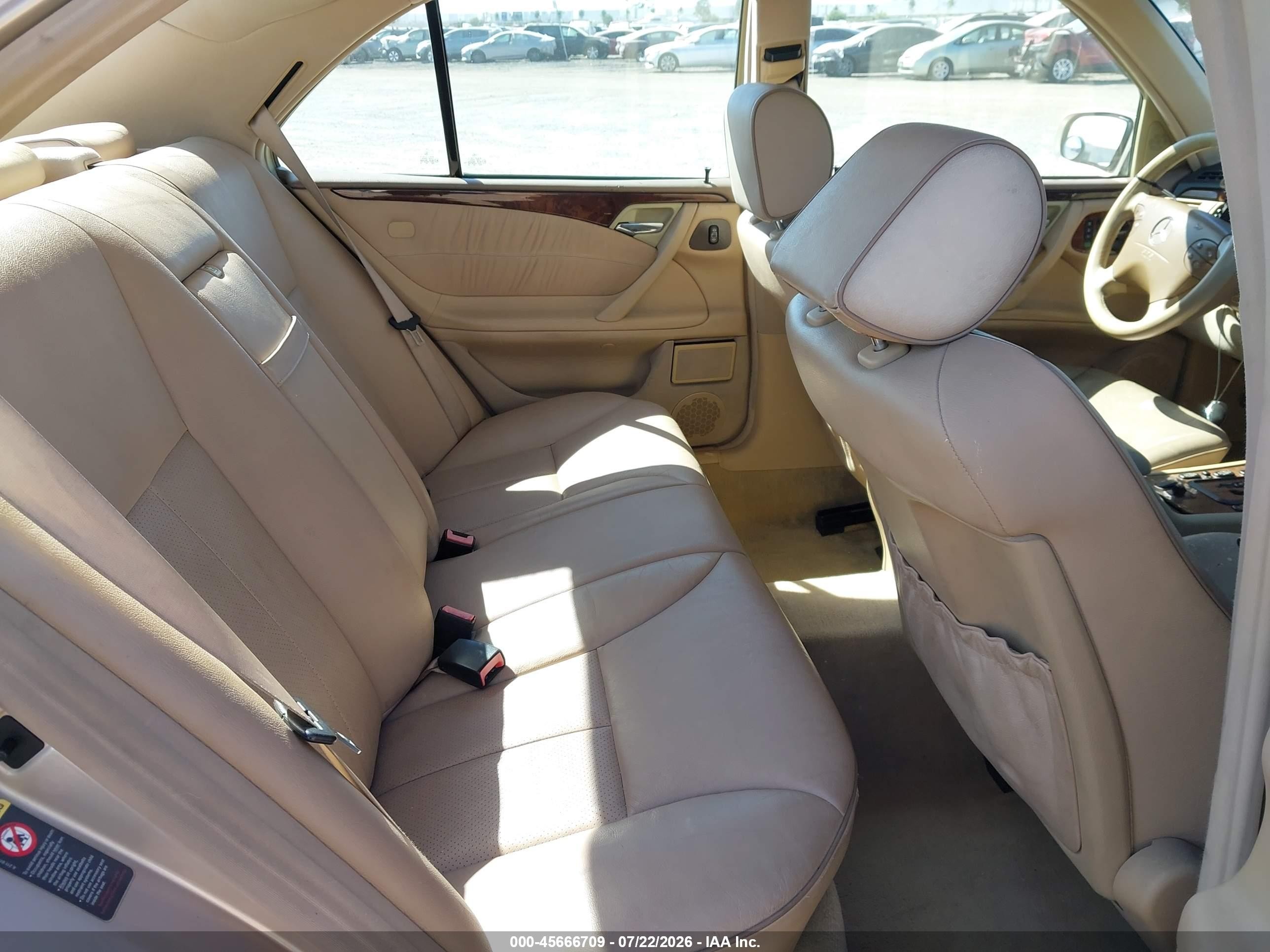 2002 Mercedes-benz E 320 Special Edition Коричневый vin: WDBJF65J22B454733