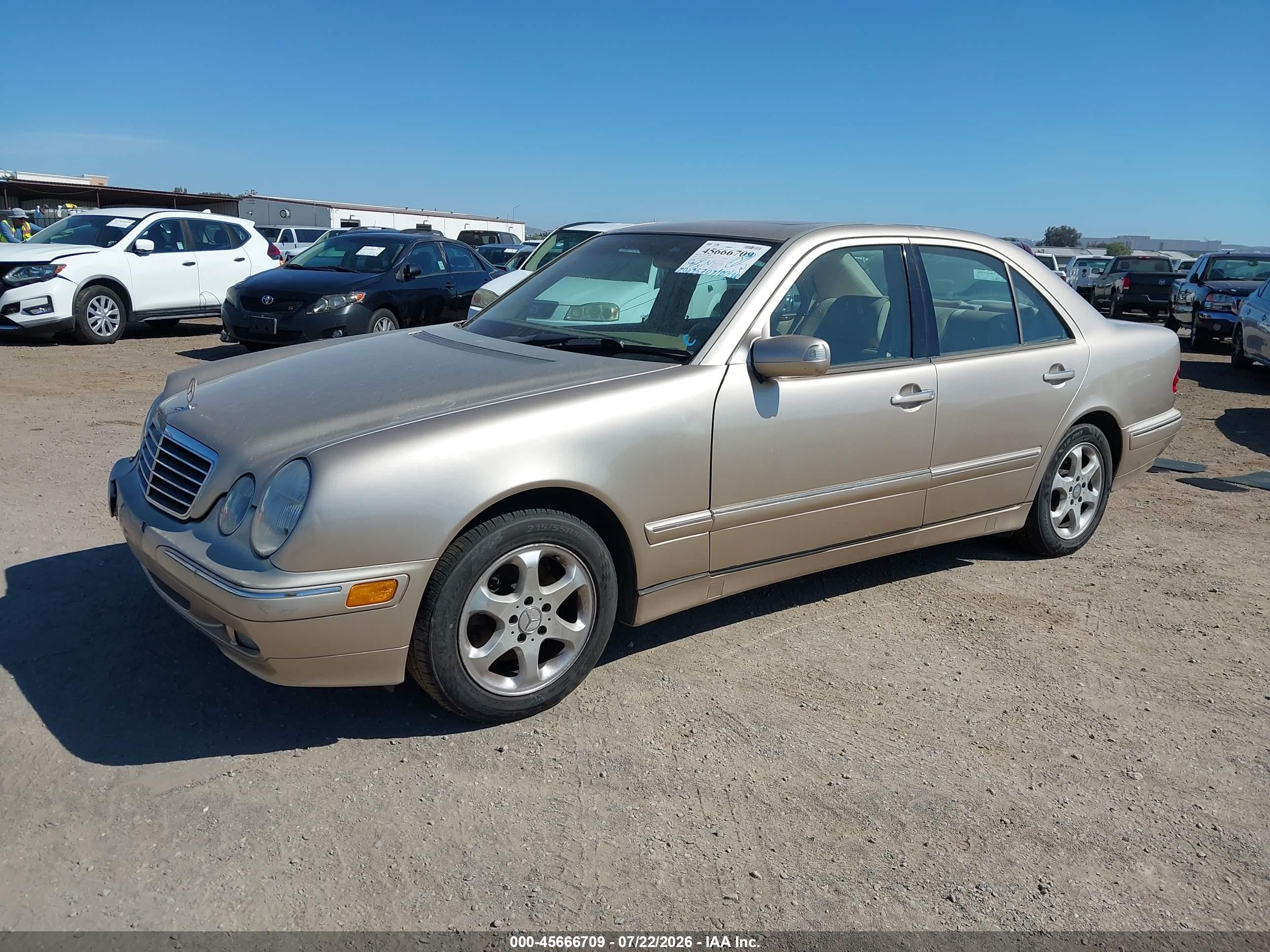 2002 Mercedes-benz E 320 Special Edition Коричневый vin: WDBJF65J22B454733