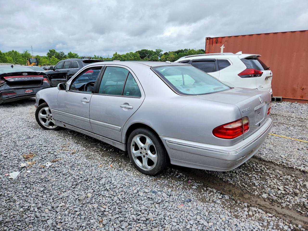 2002 Mercedes-benz E 320 Silver vin: WDBJF65J22B498022