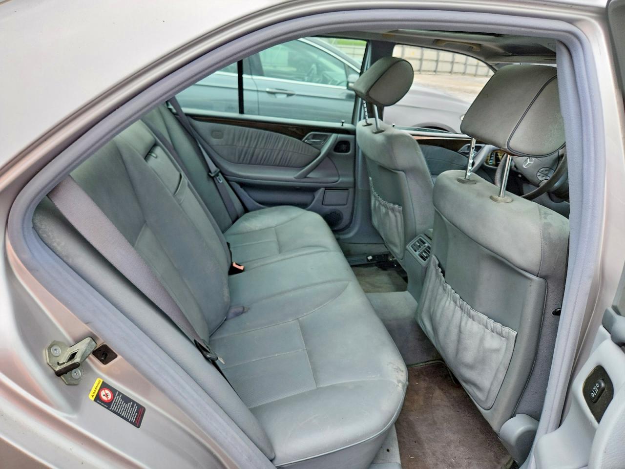 2002 Mercedes-benz E 320 Silver vin: WDBJF65J22B498022