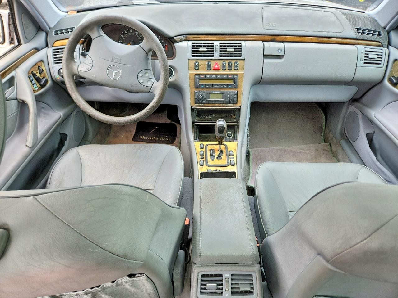 2002 Mercedes-benz E 320 Silver vin: WDBJF65J22B498022
