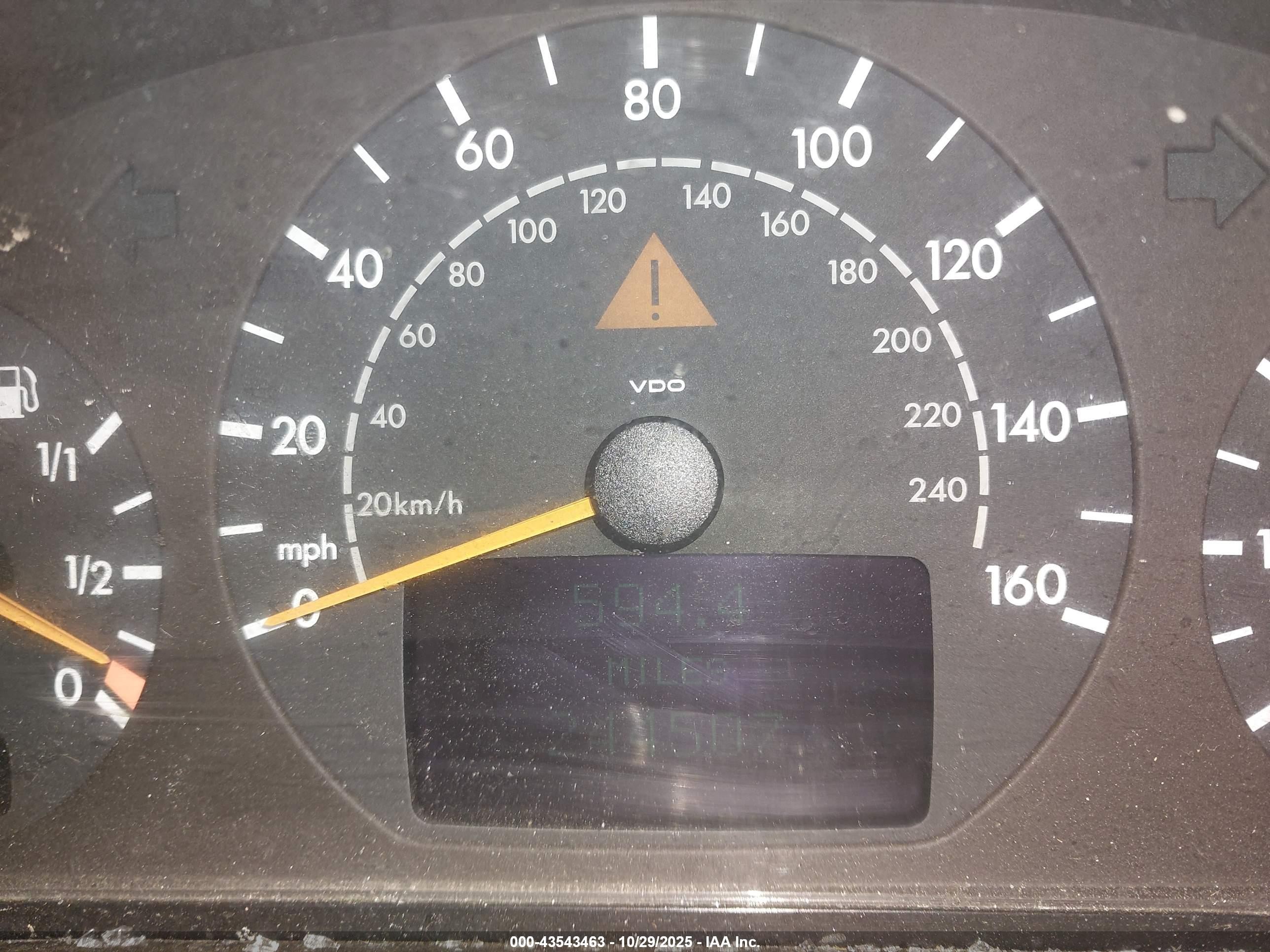 2001 Mercedes-benz E 320 Gold vin: WDBJF65J31B215139