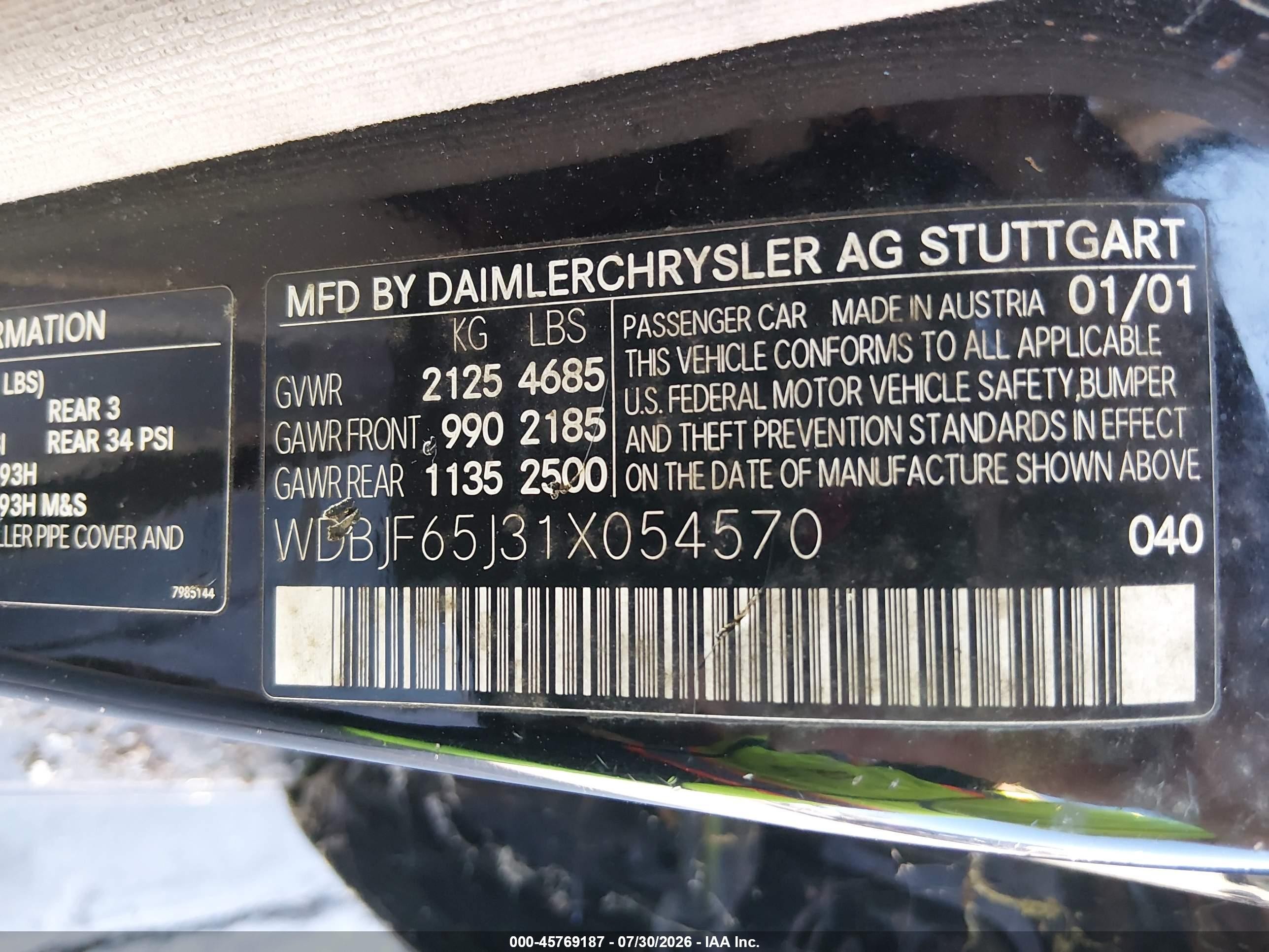 2001 Mercedes-benz E 320   Black vin: WDBJF65J31X054570