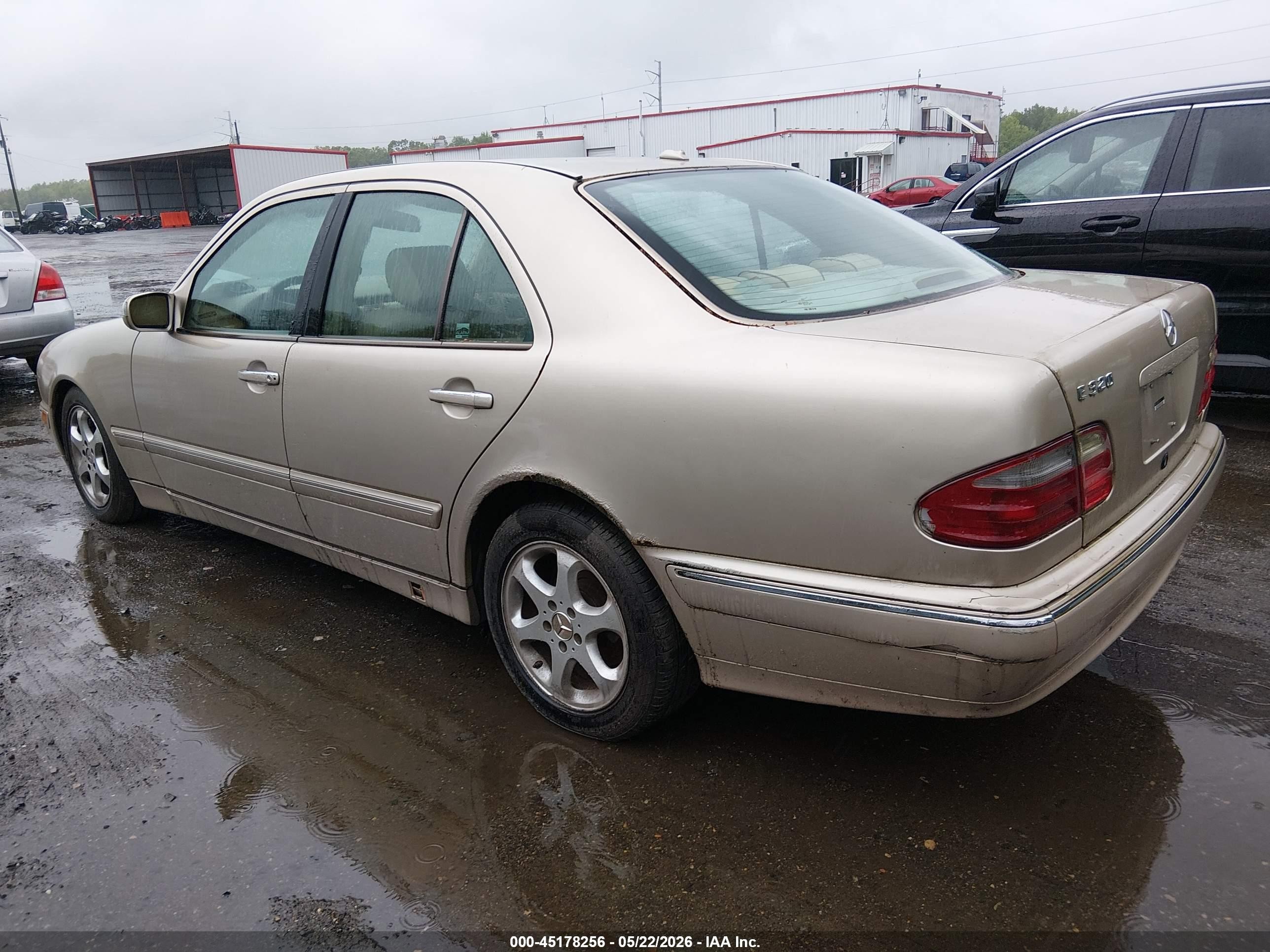 2002 Mercedes-benz E 320 Special Edition Gold vin: WDBJF65J32B500215
