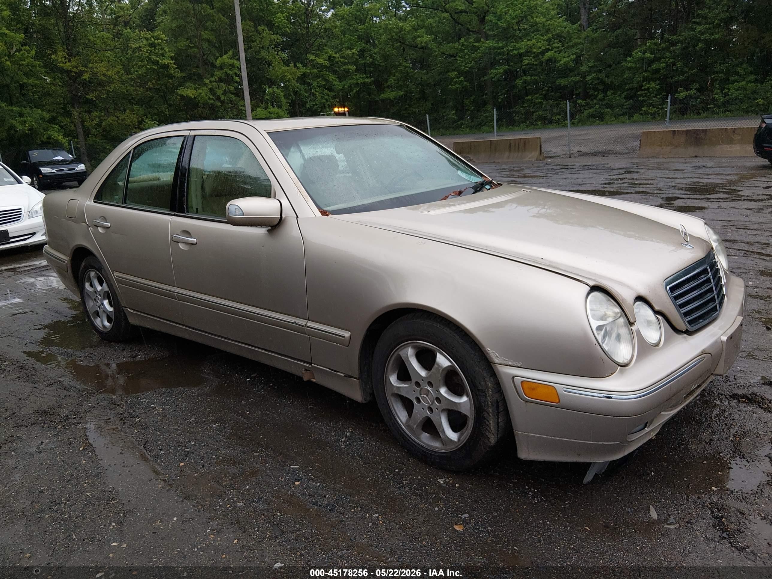 2002 Mercedes-benz E 320 Special Edition Gold vin: WDBJF65J32B500215