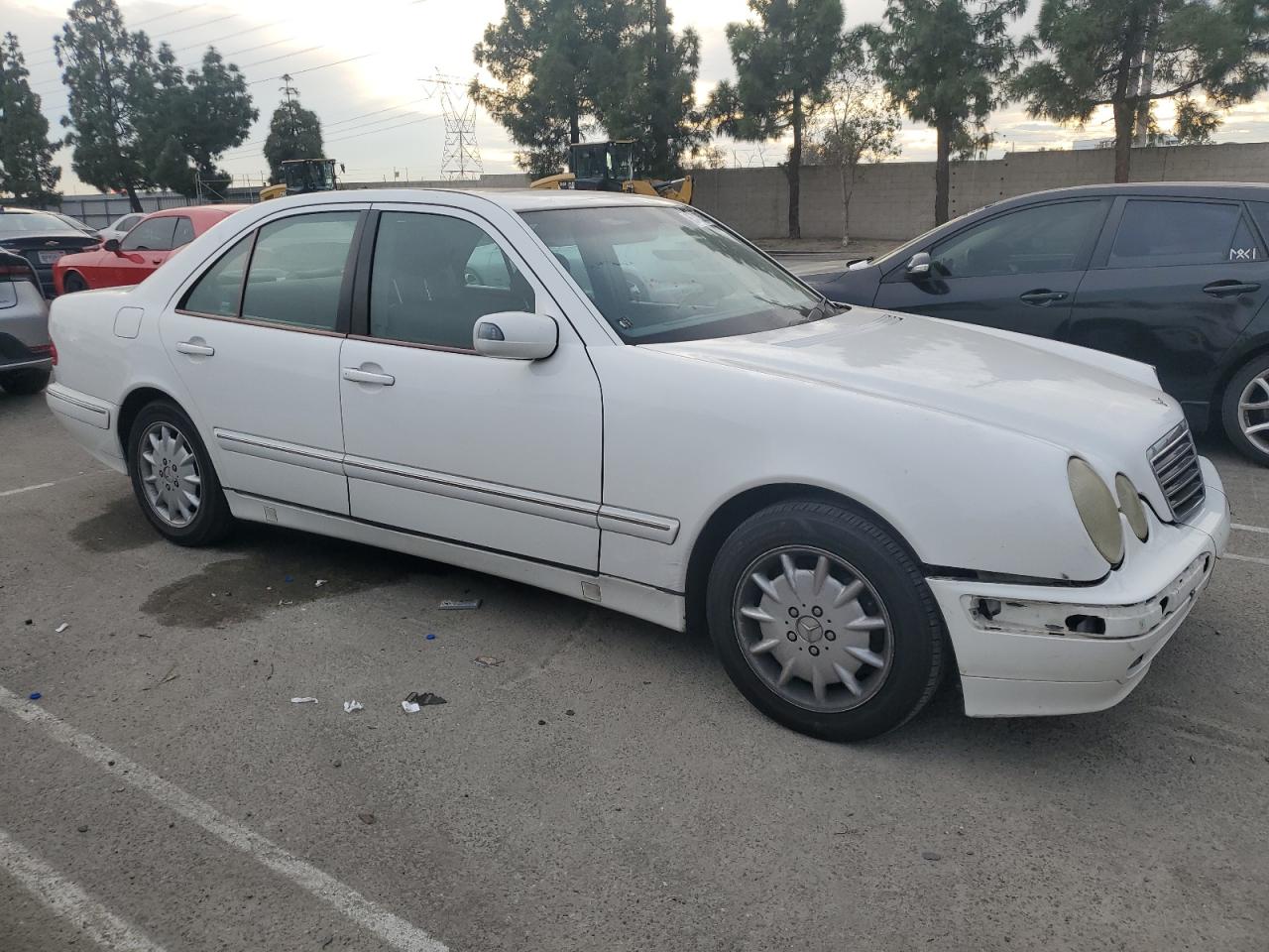 2000 Mercedes-benz E 320 Белый vin: WDBJF65J3YB055760