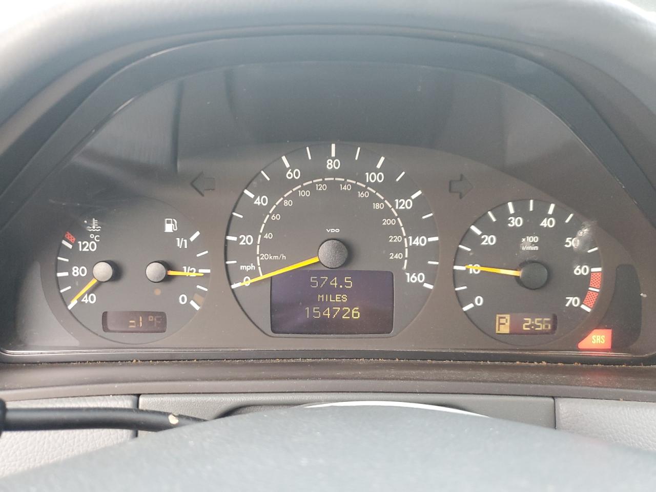 2000 Mercedes-benz E 320 Белый vin: WDBJF65J3YB055760