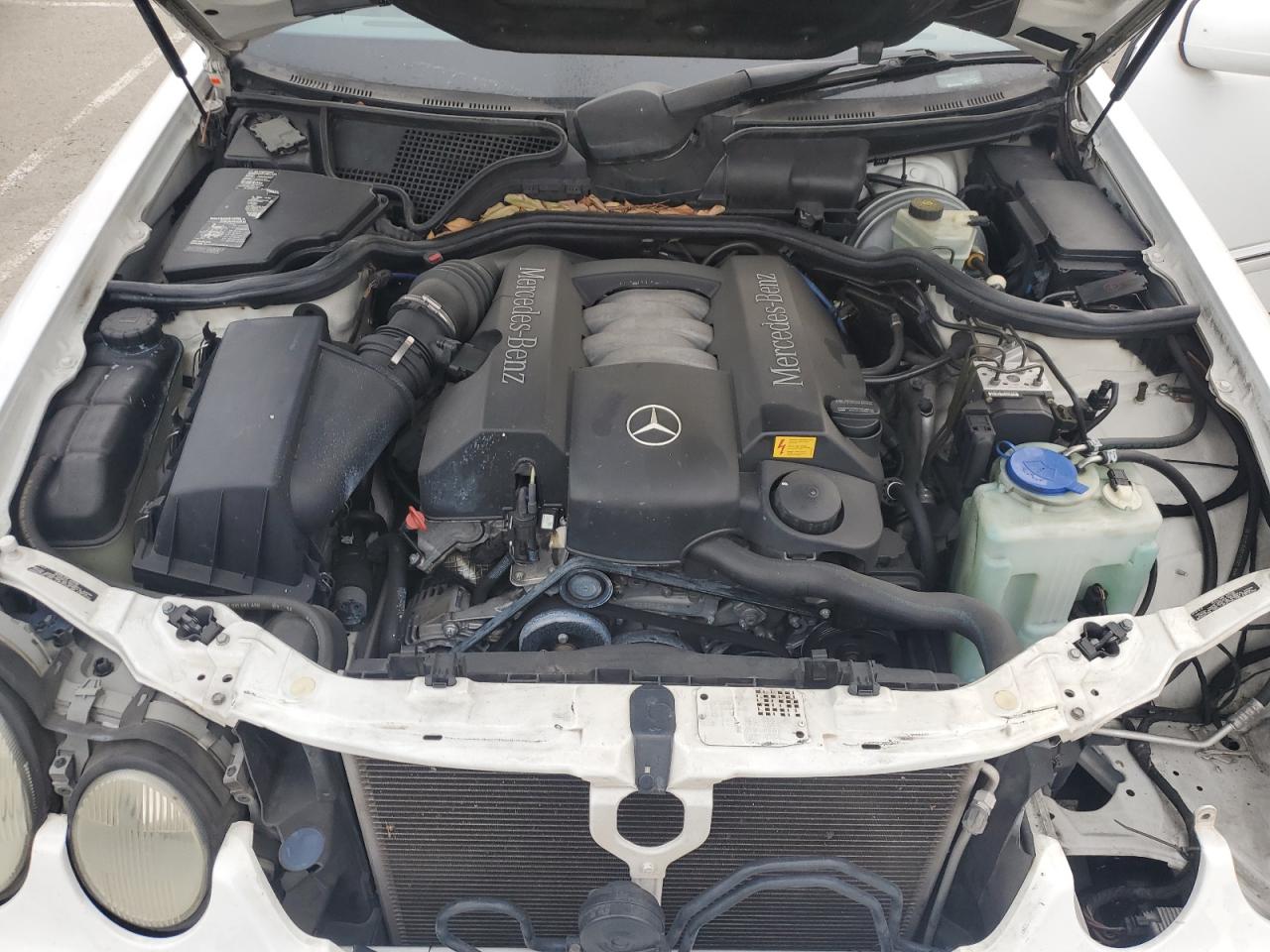2000 Mercedes-benz E 320 Белый vin: WDBJF65J3YB055760