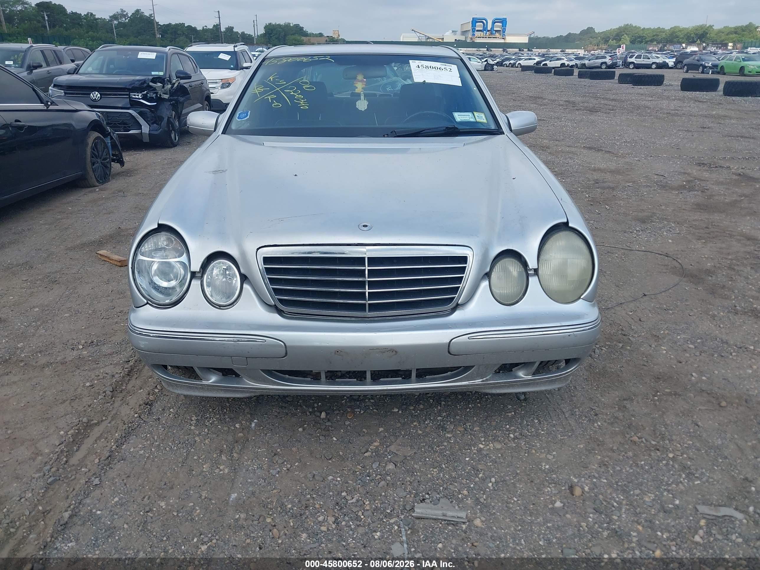 2000 Mercedes-benz E 320   Silver vin: WDBJF65J3YB119053