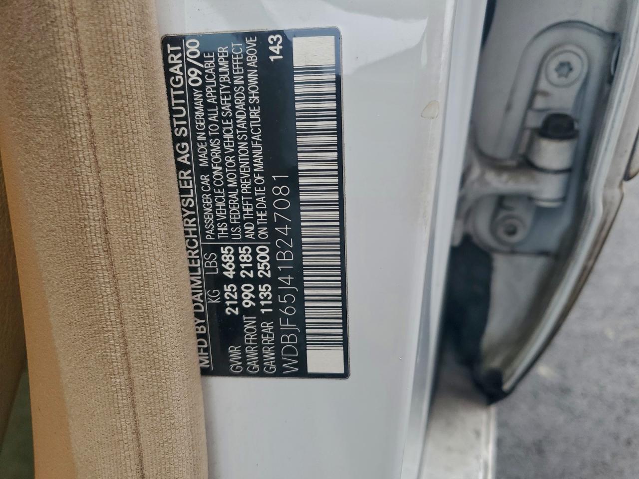 2001 Mercedes-benz E 320 White vin: WDBJF65J41B247081