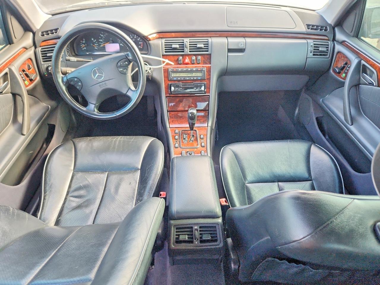 2001 Mercedes-benz E 320 Black vin: WDBJF65J41B255441