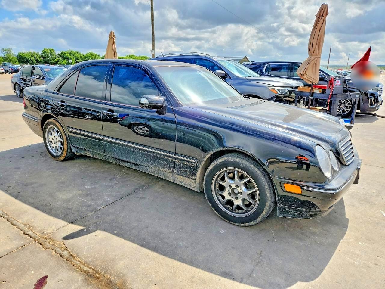 2001 Mercedes-benz E 320 Black vin: WDBJF65J41B255441