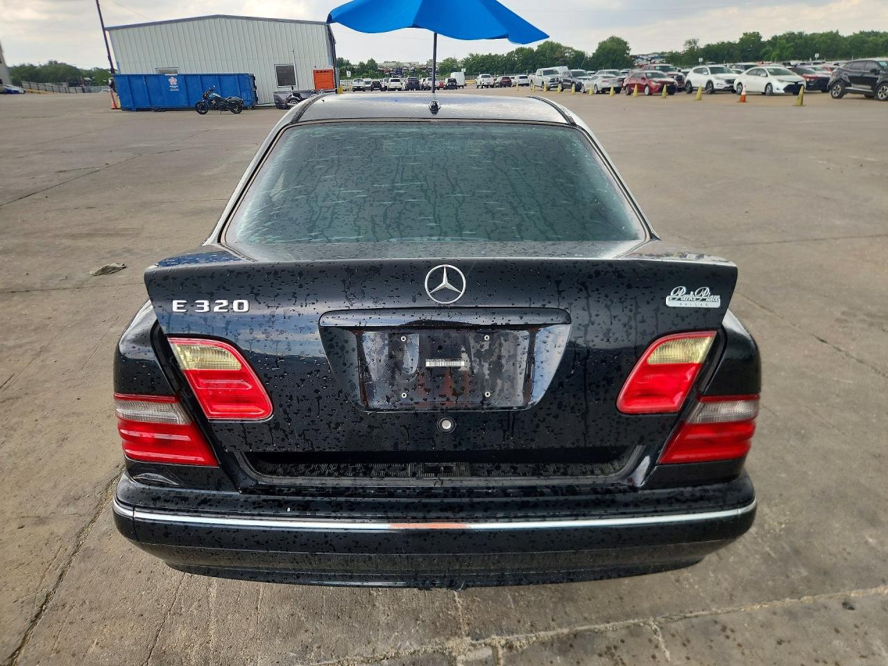 2000 Mercedes-benz E 320 Black vin: WDBJF65J4YB061311