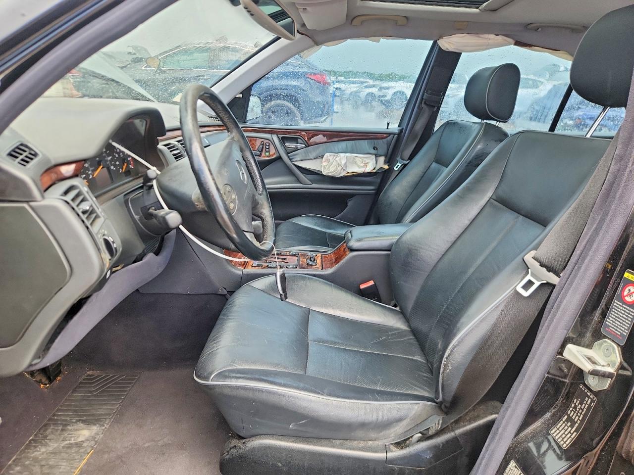 2000 Mercedes-benz E 320 Black vin: WDBJF65J4YB061311