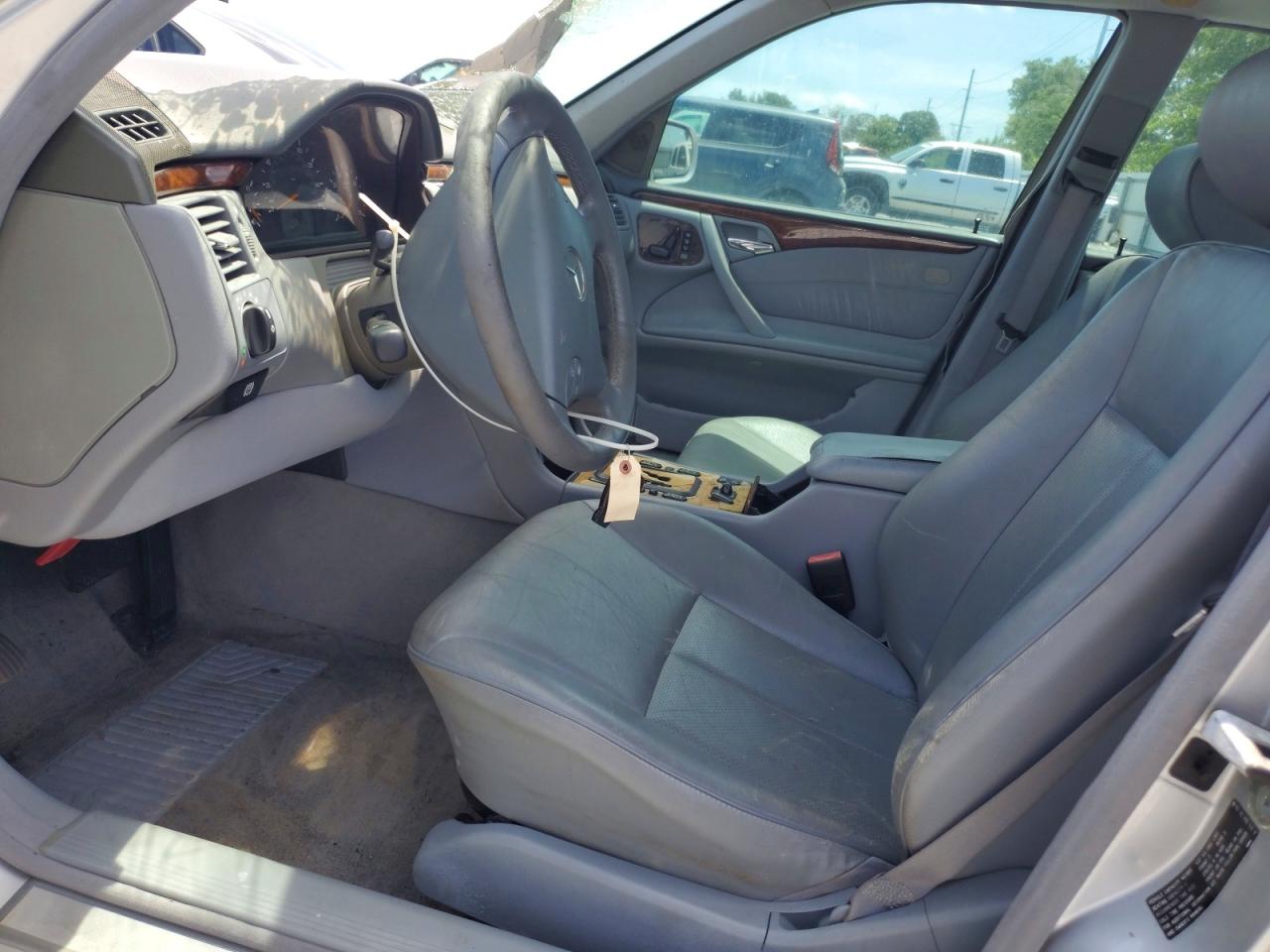 2000 Mercedes-benz E 320 Silver vin: WDBJF65J4YB083793