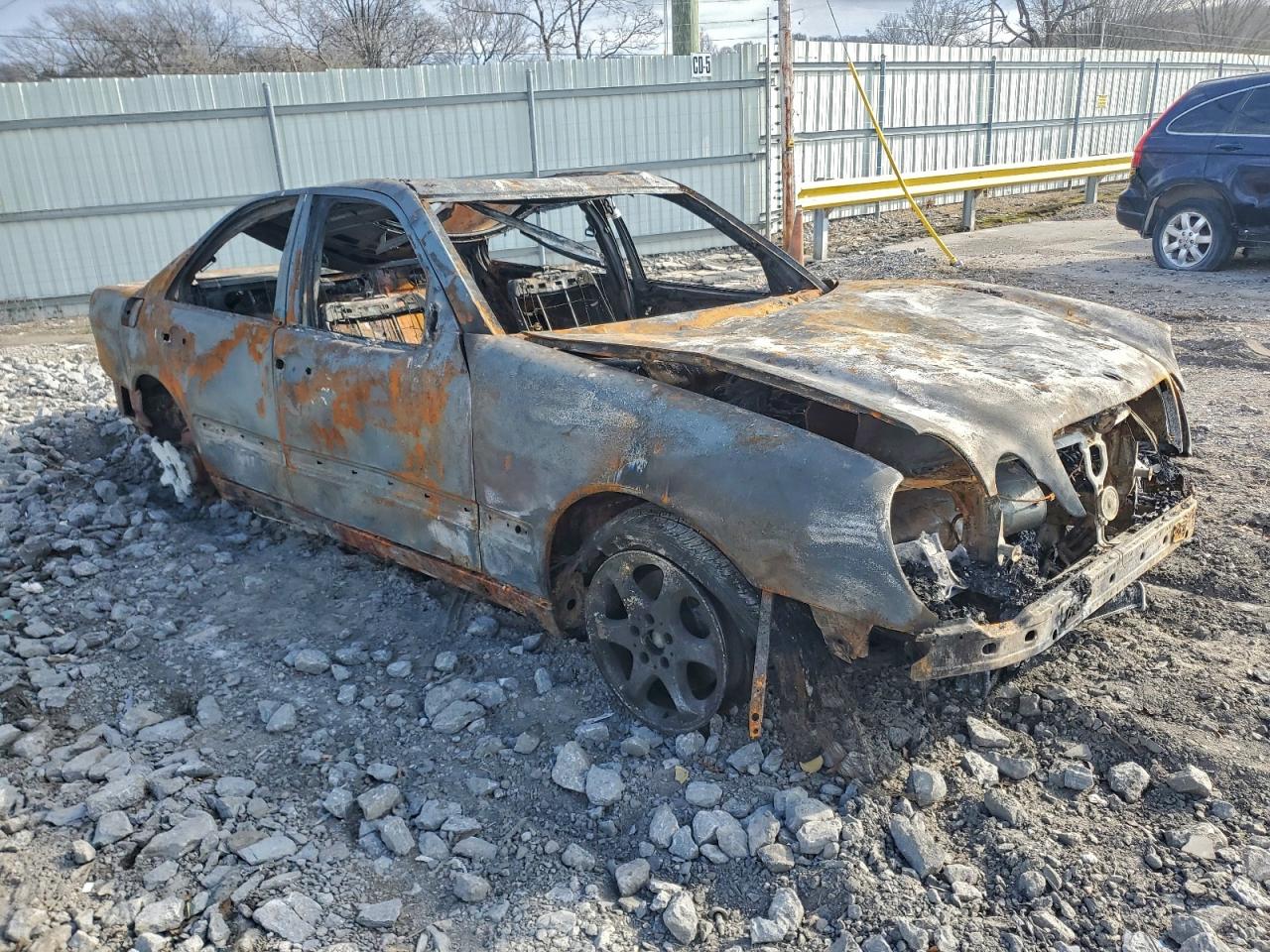 2002 Mercedes-benz E 320 Пожар vin: WDBJF65J52B407888