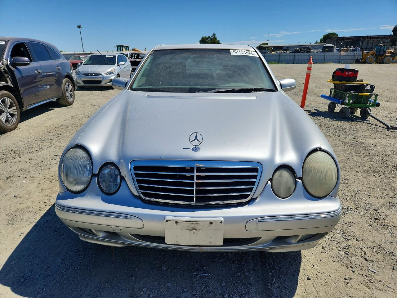 2002 Mercedes-benz E 320 Silver vin: WDBJF65J52B412959