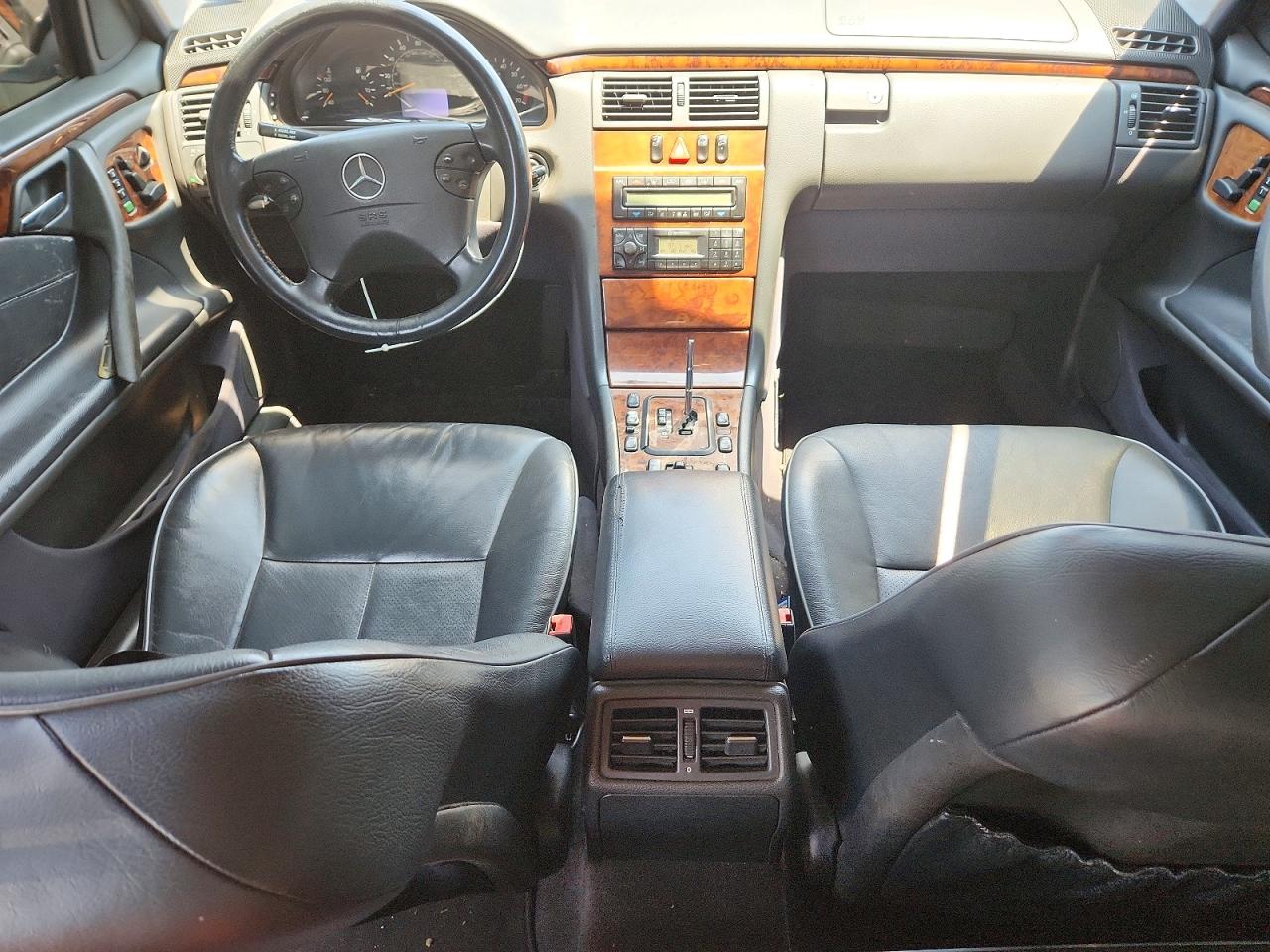 2002 Mercedes-benz E 320 Black vin: WDBJF65J52B422570