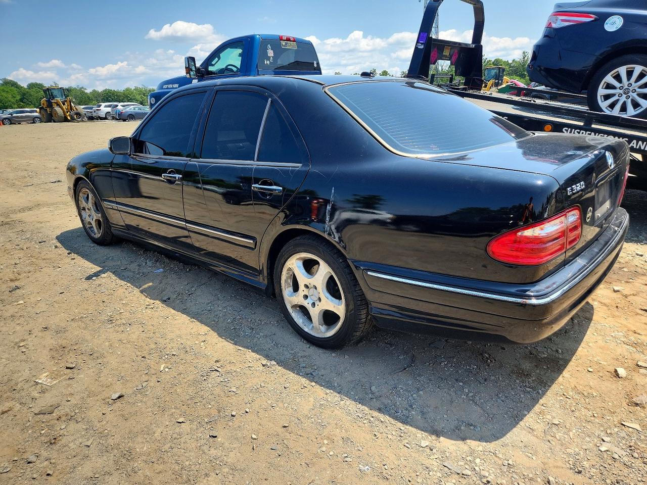 2002 Mercedes-benz E 320 Black vin: WDBJF65J52B422570